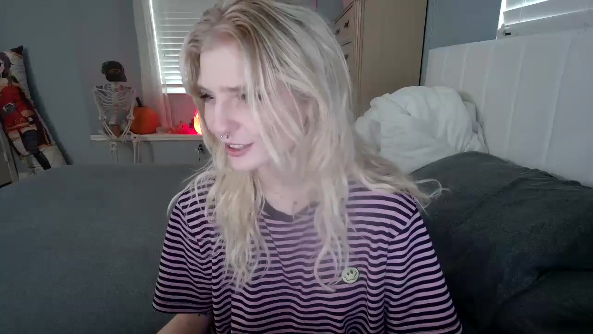 Gallery image thumbnail from DuckChan0's myfreecams stream on, 10/07/2024, 16:27 image 7 of 20