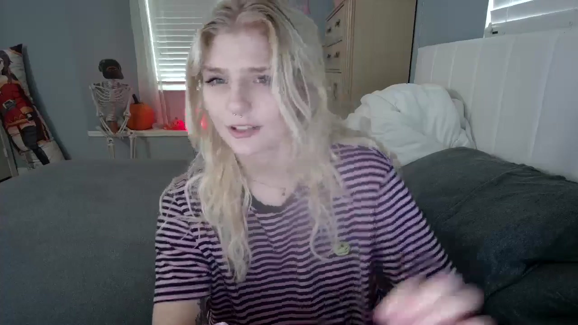 Gallery image thumbnail from DuckChan0's myfreecams stream on, 10/07/2024, 16:27 image 5 of 20