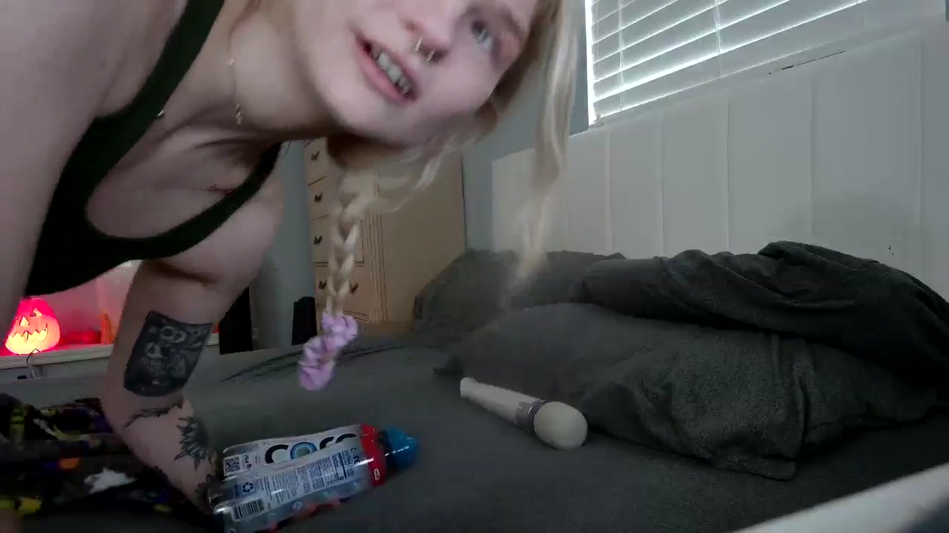 Gallery image thumbnail from DuckChan0's myfreecams stream on, 10/08/2024, 15:28 image 8 of 20