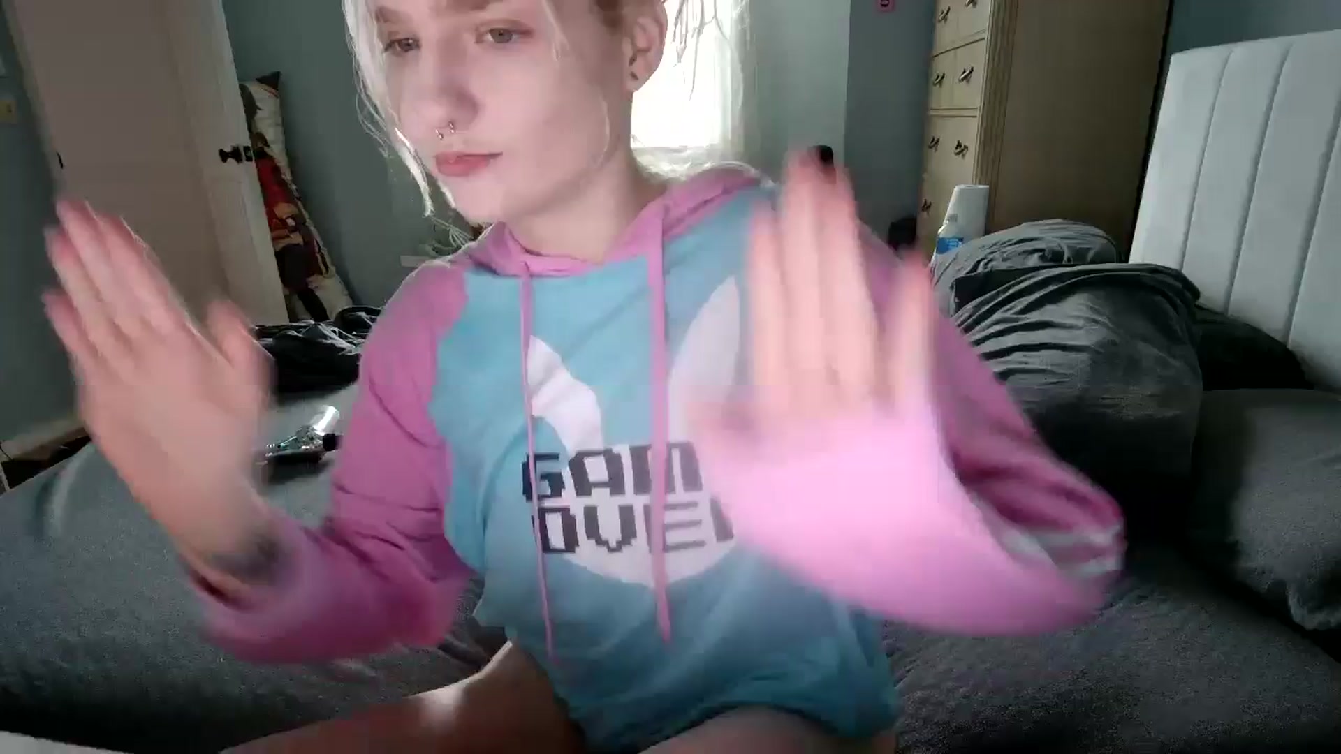 Gallery image thumbnail from DuckChan0's myfreecams stream on, 10/09/2024, 17:27 image 1 of 20