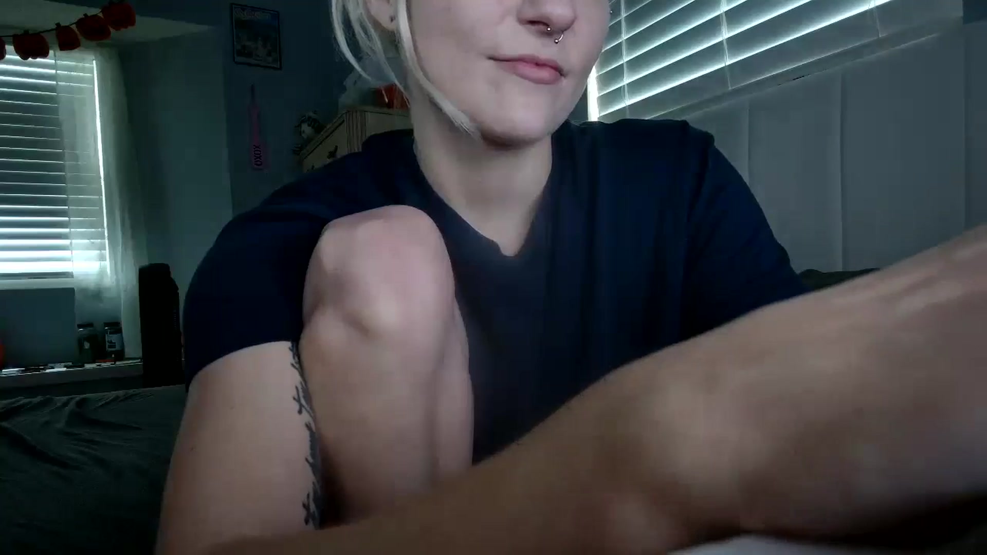 Gallery image thumbnail from DuckChan0's myfreecams stream on, 10/11/2024, 17:22 image 19 of 20