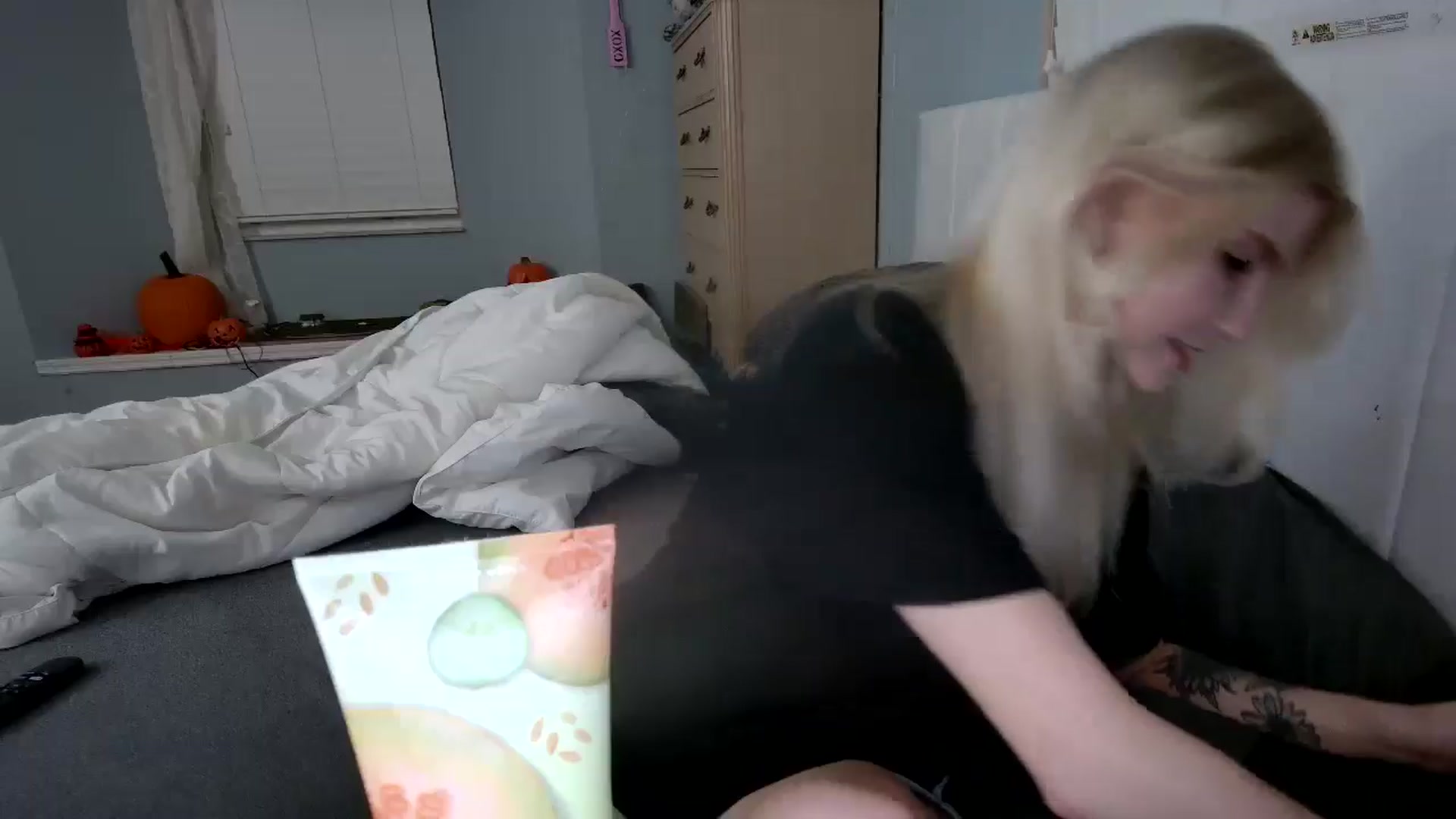 Gallery image thumbnail from DuckChan0's myfreecams stream on, 10/13/2024, 23:36 image 14 of 20