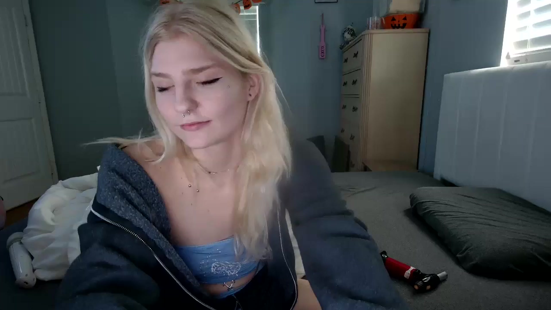 Gallery image thumbnail from DuckChan0's myfreecams stream on, 10/14/2024, 15:31 image 1 of 20