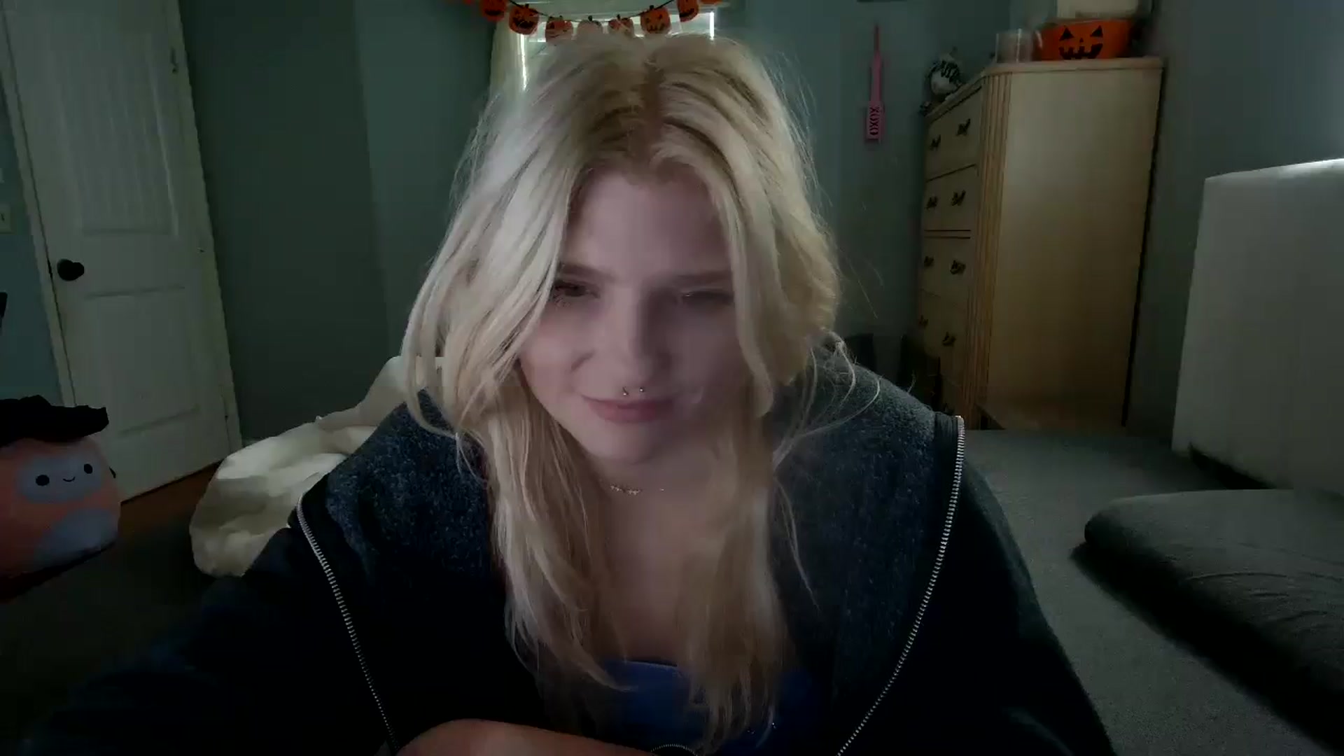 Gallery image thumbnail from DuckChan0's myfreecams stream on, 10/14/2024, 16:34 image 1 of 20