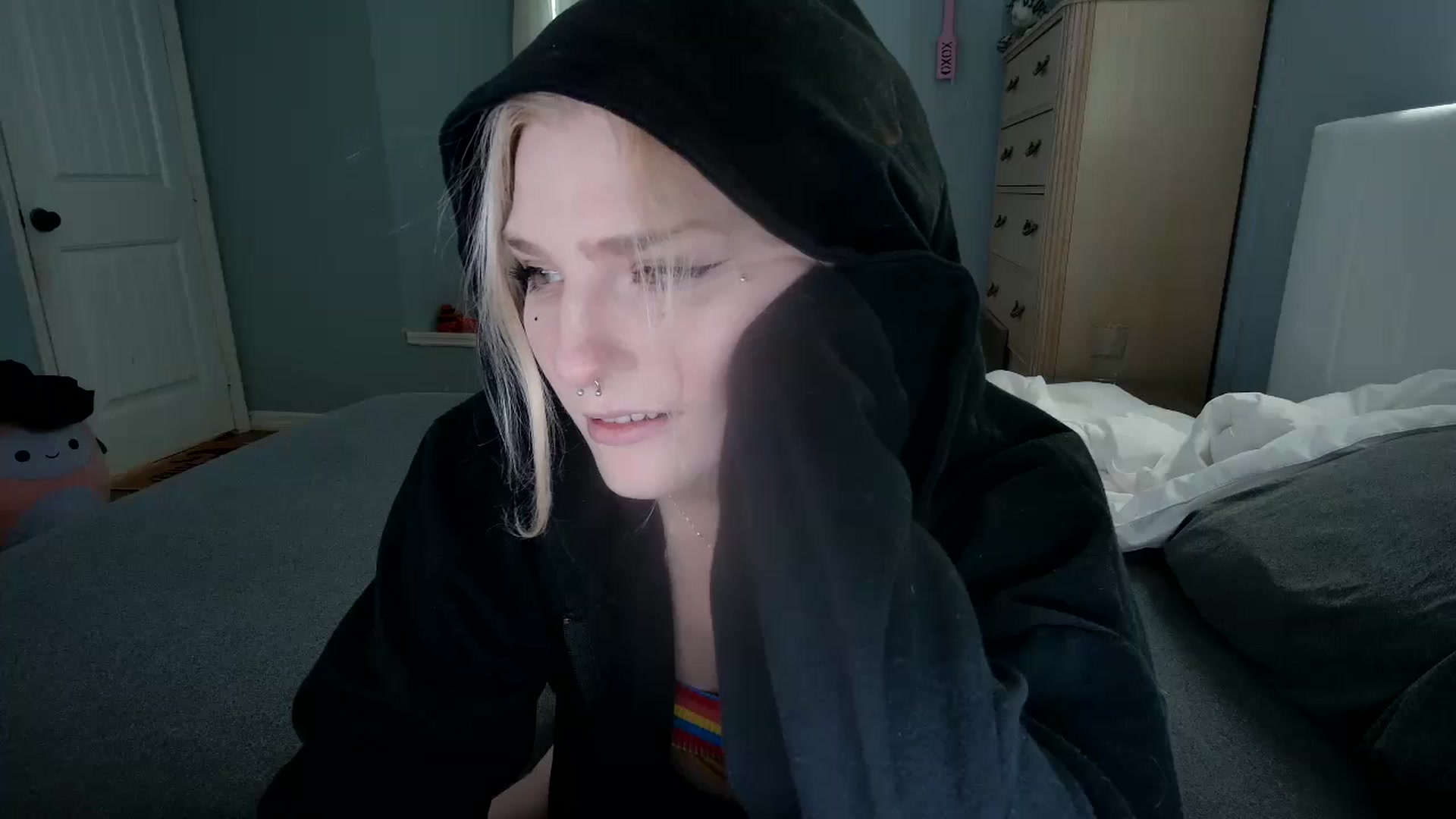 Gallery image thumbnail from DuckChan0's myfreecams stream on, 10/15/2024, 15:41 image 17 of 20