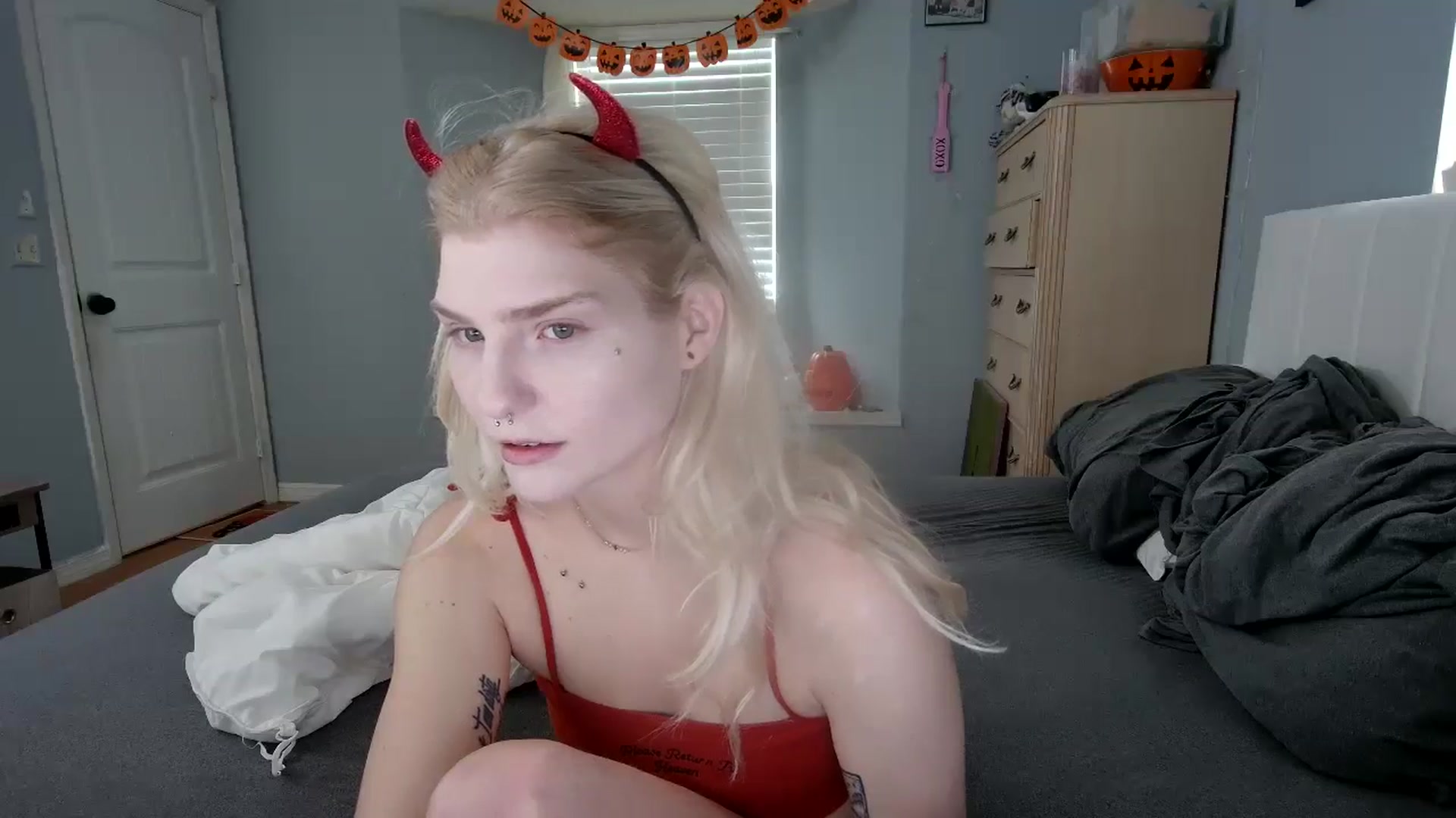 Gallery image thumbnail from DuckChan0's myfreecams stream on, 10/19/2024, 16:43 image 3 of 20