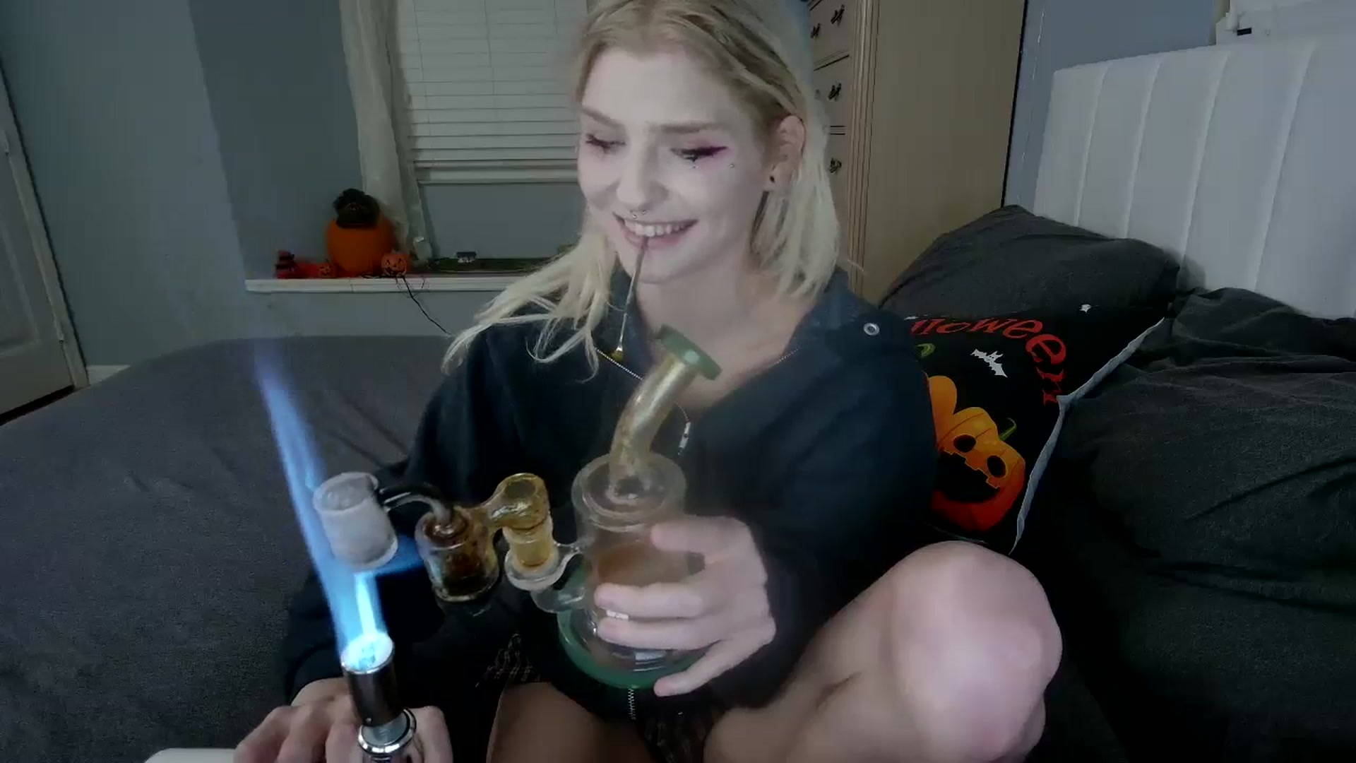 Gallery image thumbnail from DuckChan0's myfreecams stream on, 10/20/2024, 23:06 image 19 of 20