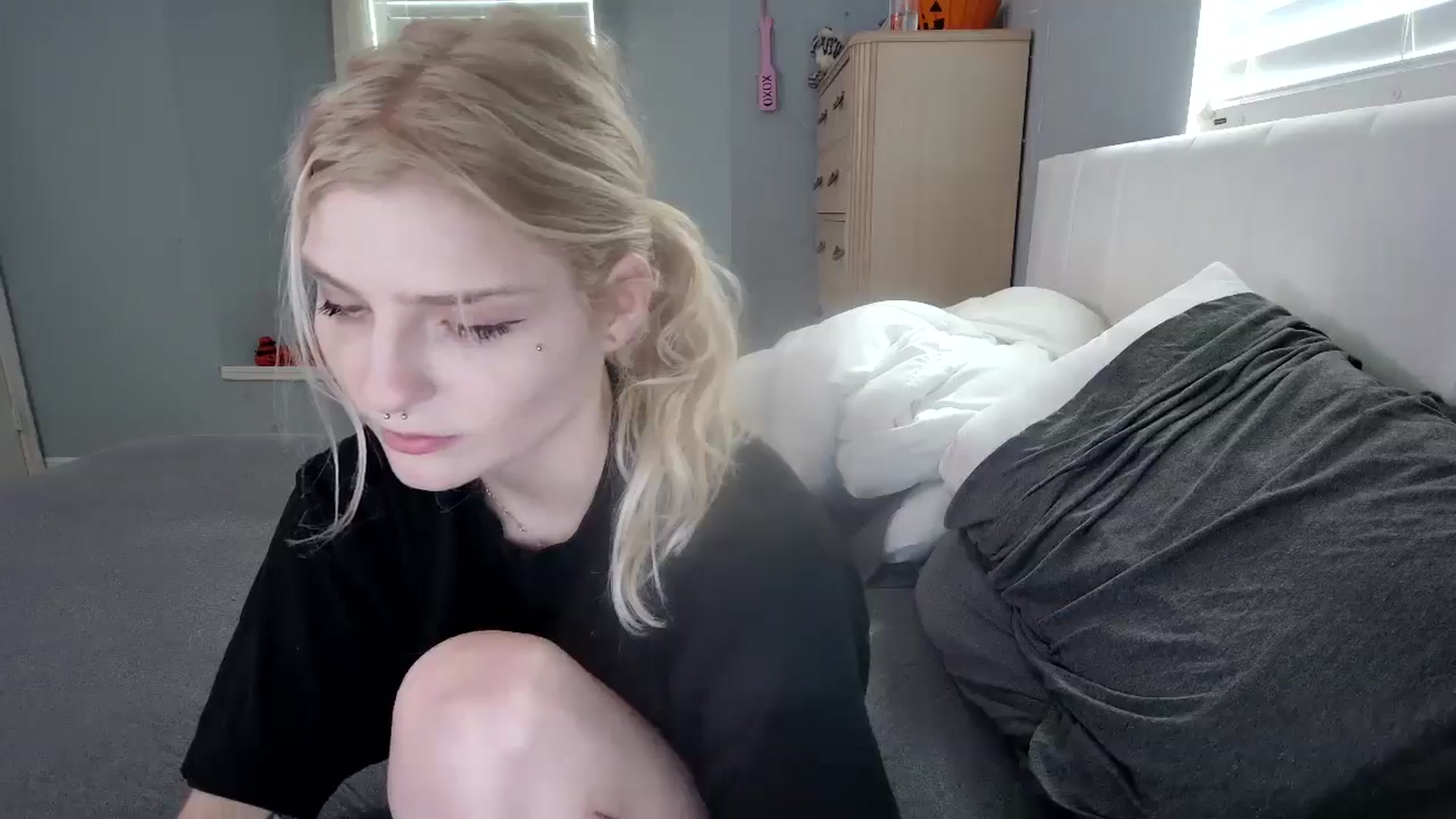Gallery image thumbnail from DuckChan0's myfreecams stream on, 10/21/2024, 16:21 image 4 of 20
