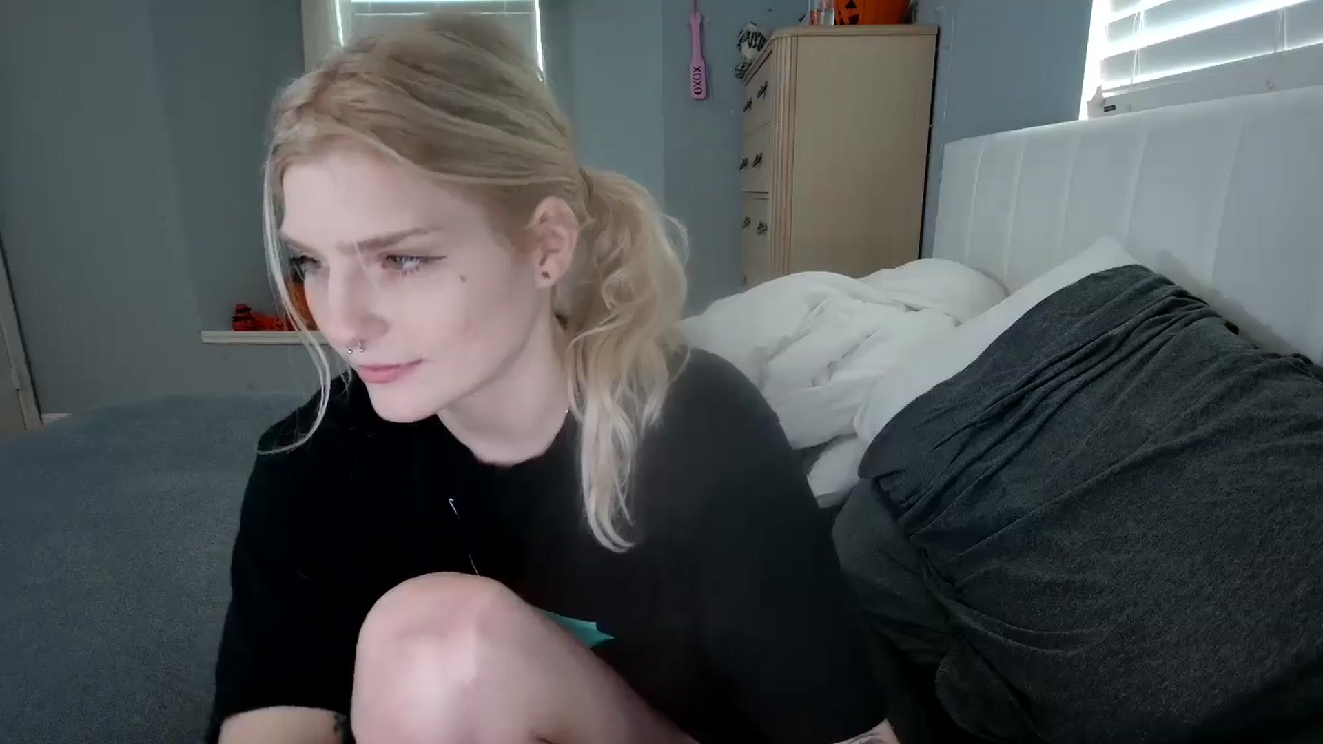 Gallery image thumbnail from DuckChan0's myfreecams stream on, 10/21/2024, 16:21 image 8 of 20