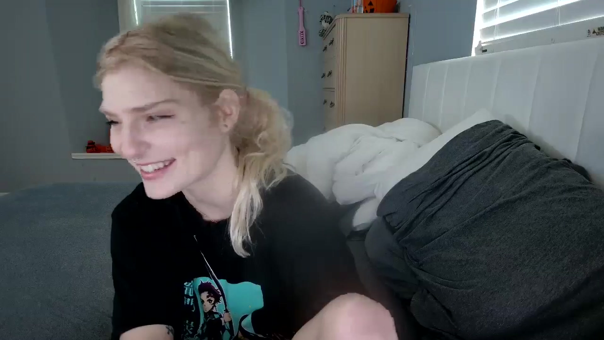 Gallery image thumbnail from DuckChan0's myfreecams stream on, 10/21/2024, 16:21 image 14 of 20