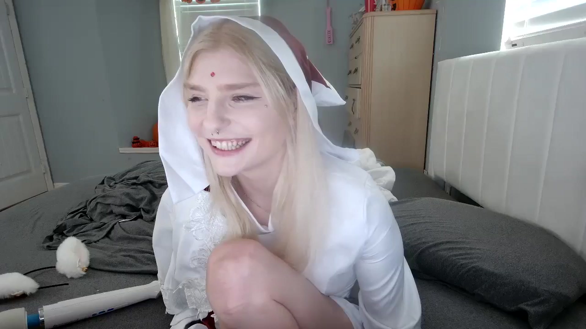Gallery image thumbnail from DuckChan0's myfreecams stream on, 10/22/2024, 15:41 image 9 of 20