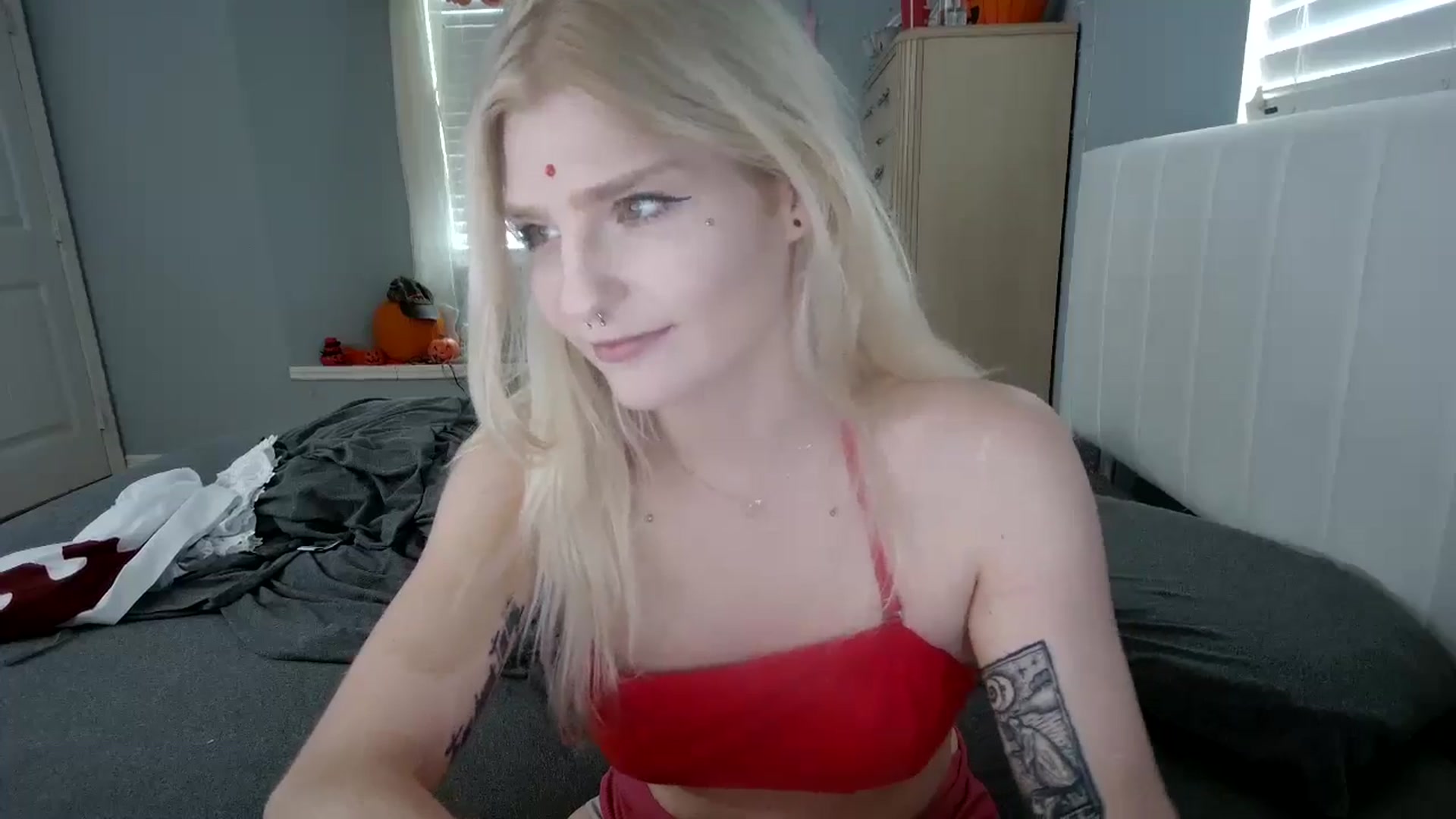 Gallery image thumbnail from DuckChan0's myfreecams stream on, 10/22/2024, 16:13 image 7 of 20