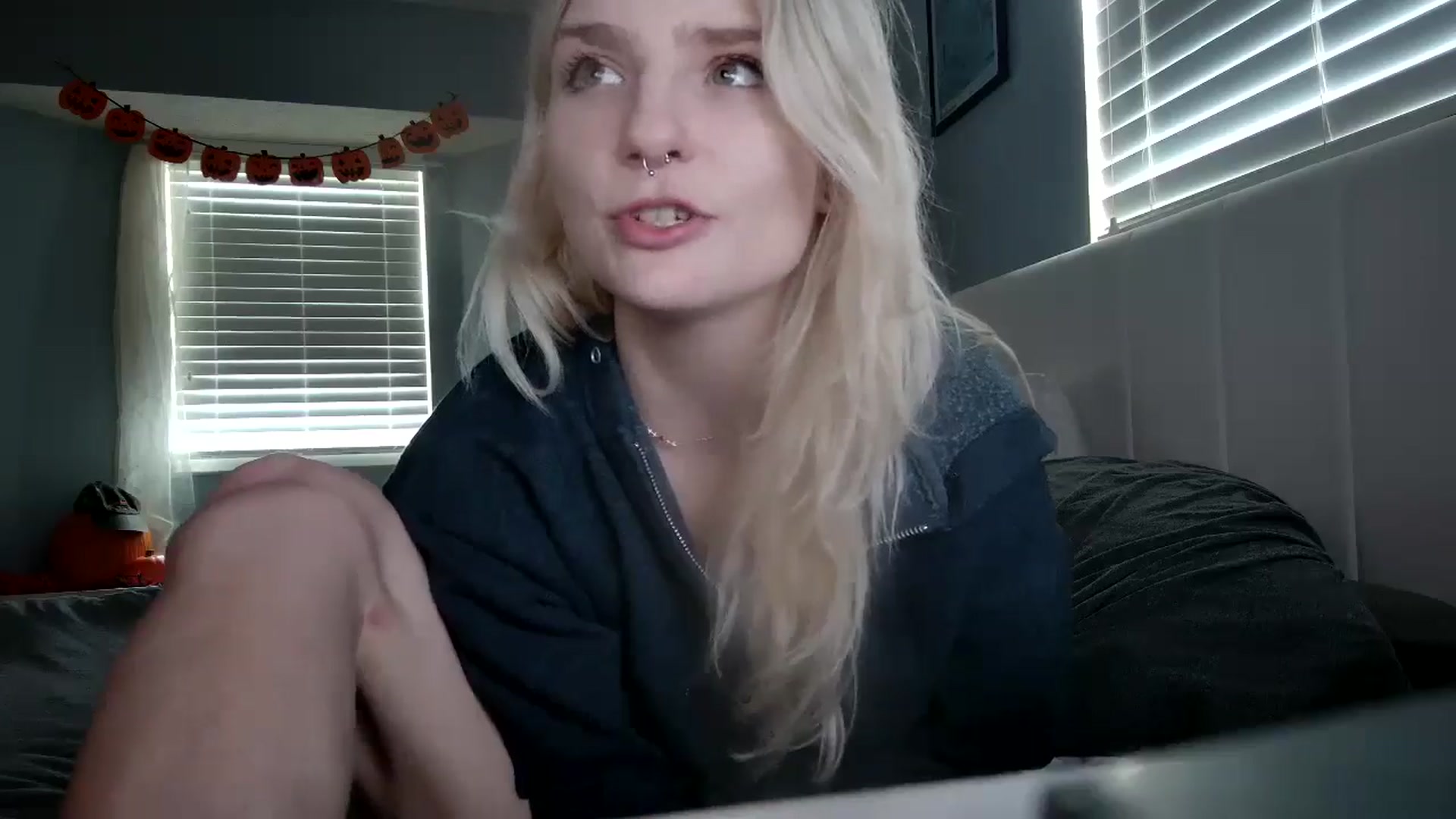 Gallery image thumbnail from DuckChan0's myfreecams stream on, 10/23/2024, 16:55 image 18 of 20