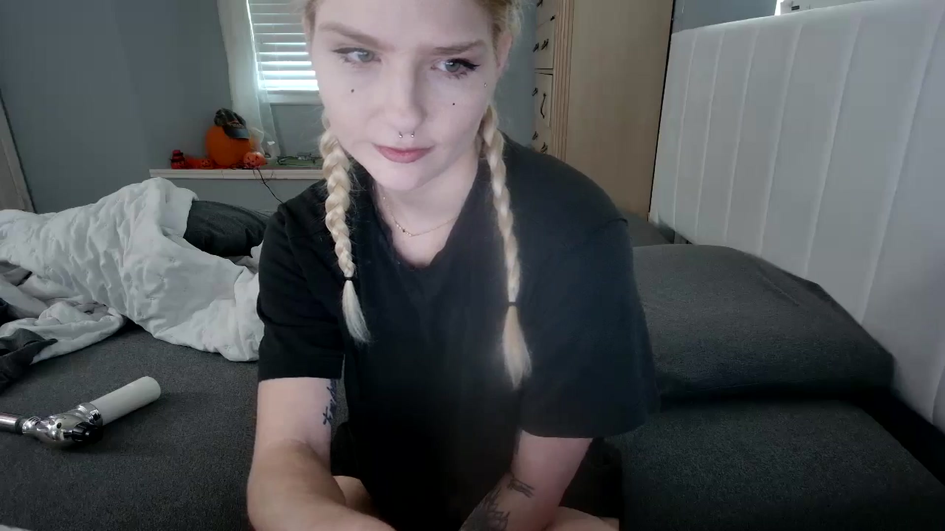 Gallery image thumbnail from DuckChan0's myfreecams stream on, 10/24/2024, 17:02 image 8 of 20
