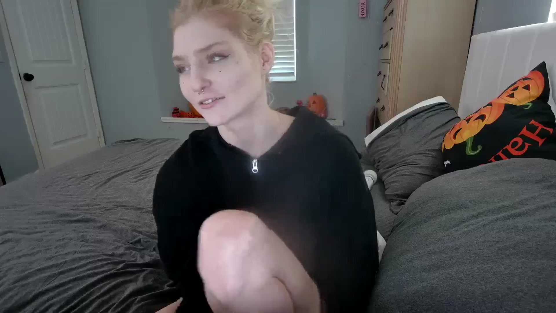 Gallery image thumbnail from DuckChan0's myfreecams stream on, 10/25/2024, 14:31 image 5 of 20