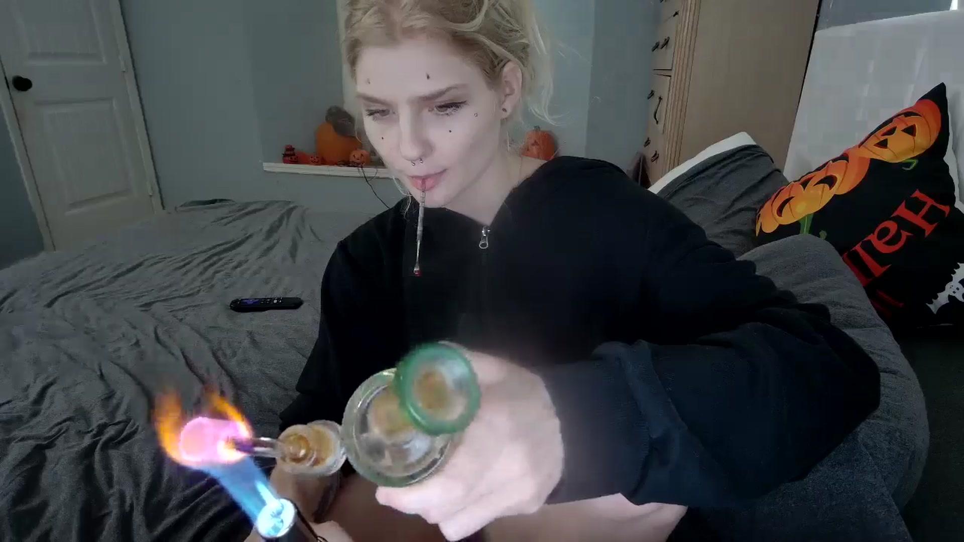 Gallery image thumbnail from DuckChan0's myfreecams stream on, 10/25/2024, 14:47 image 9 of 20