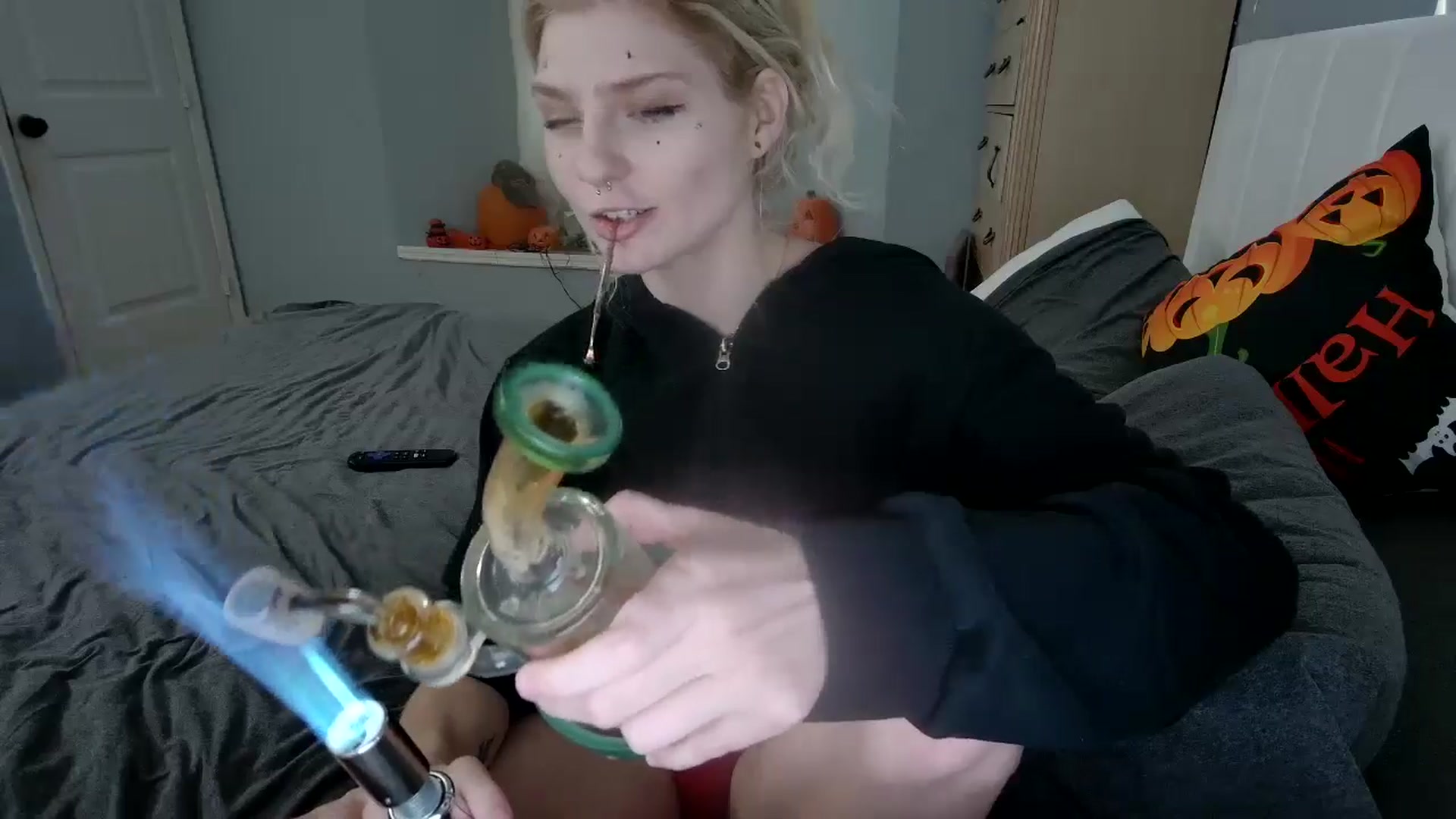 Gallery image thumbnail from DuckChan0's myfreecams stream on, 10/25/2024, 14:47 image 8 of 20