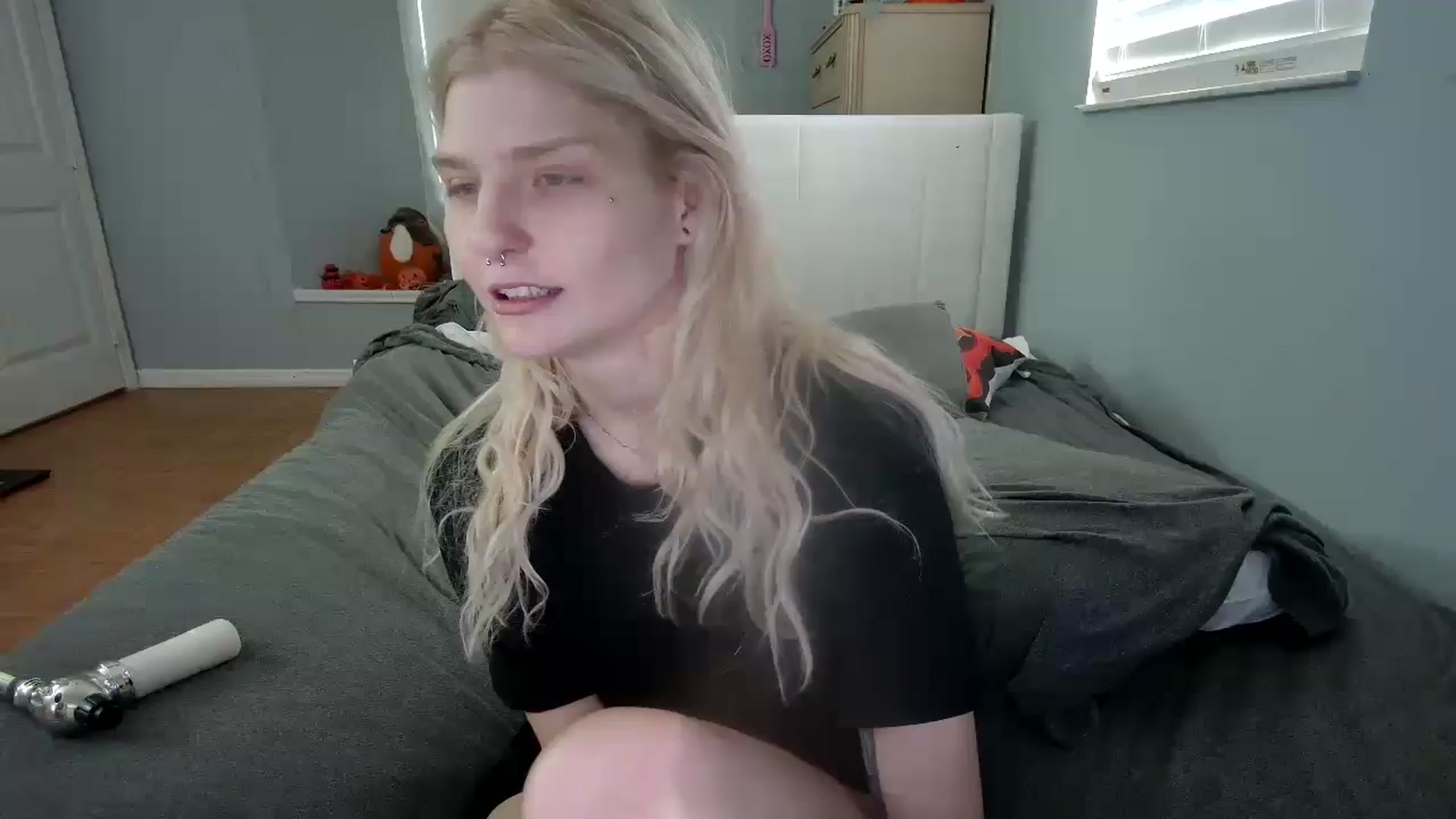Gallery image thumbnail from DuckChan0's myfreecams stream on, 10/29/2024, 14:25 image 14 of 20