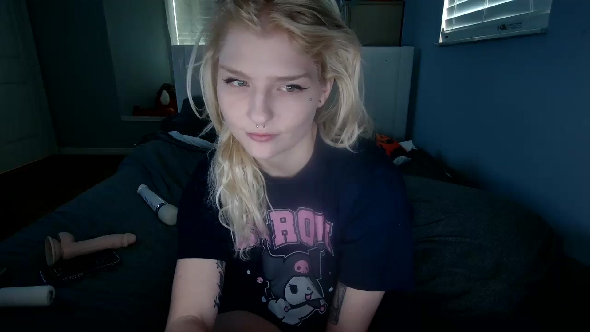 Gallery image thumbnail from DuckChan0's myfreecams stream on, 10/29/2024, 15:29 image 12 of 20