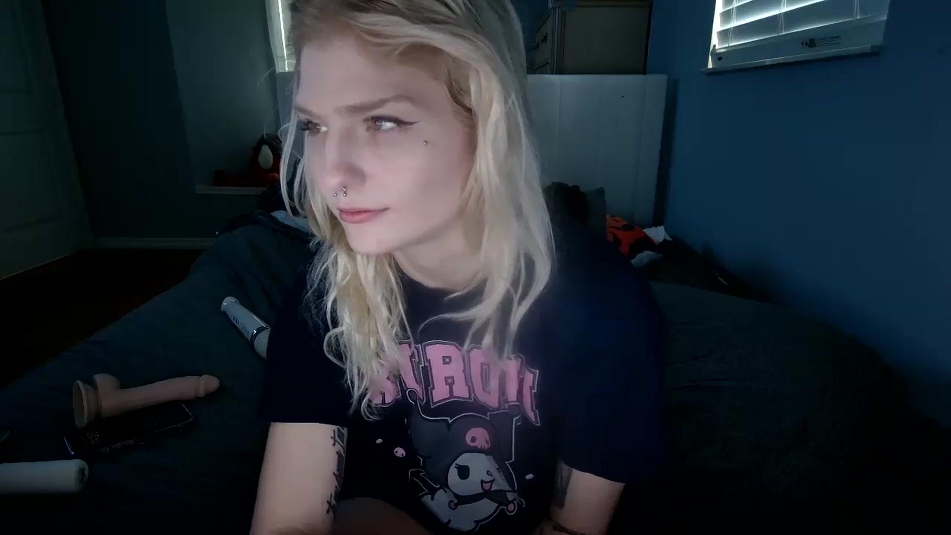 Gallery image thumbnail from DuckChan0's myfreecams stream on, 10/29/2024, 15:29 image 13 of 20