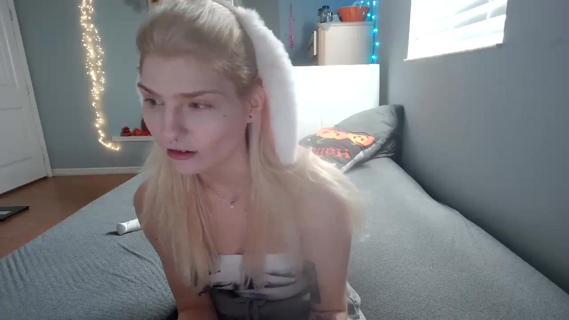 Gallery image thumbnail from DuckChan0's myfreecams stream on, 10/30/2024, 13:22 image 8 of 20