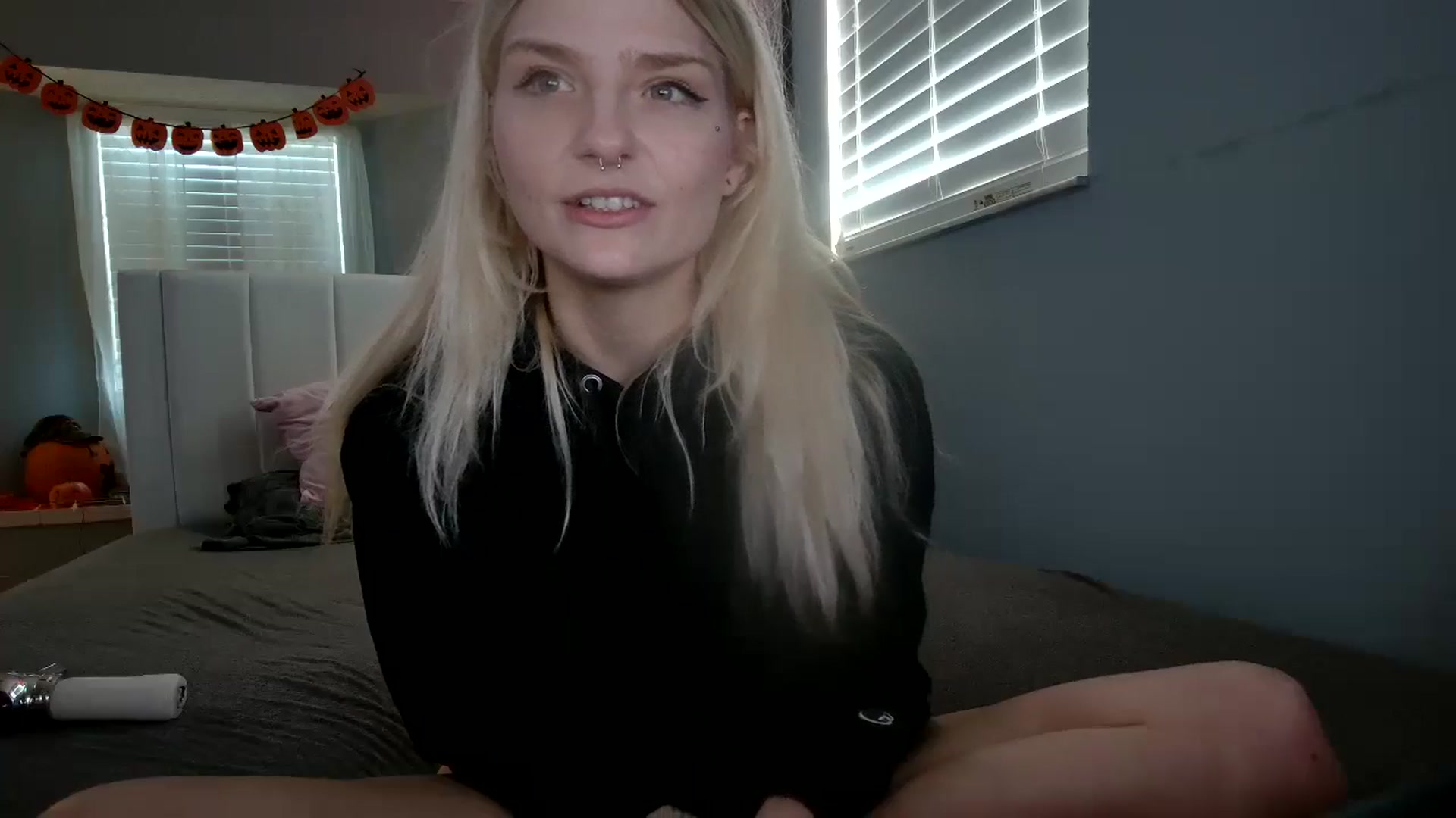 Gallery image thumbnail from DuckChan0's myfreecams stream on, 10/30/2024, 14:36 image 17 of 20