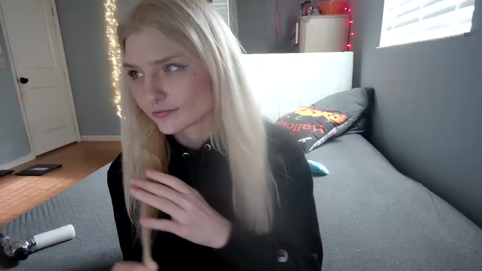 Gallery image thumbnail from DuckChan0's myfreecams stream on, 10/30/2024, 14:36 image 1 of 20