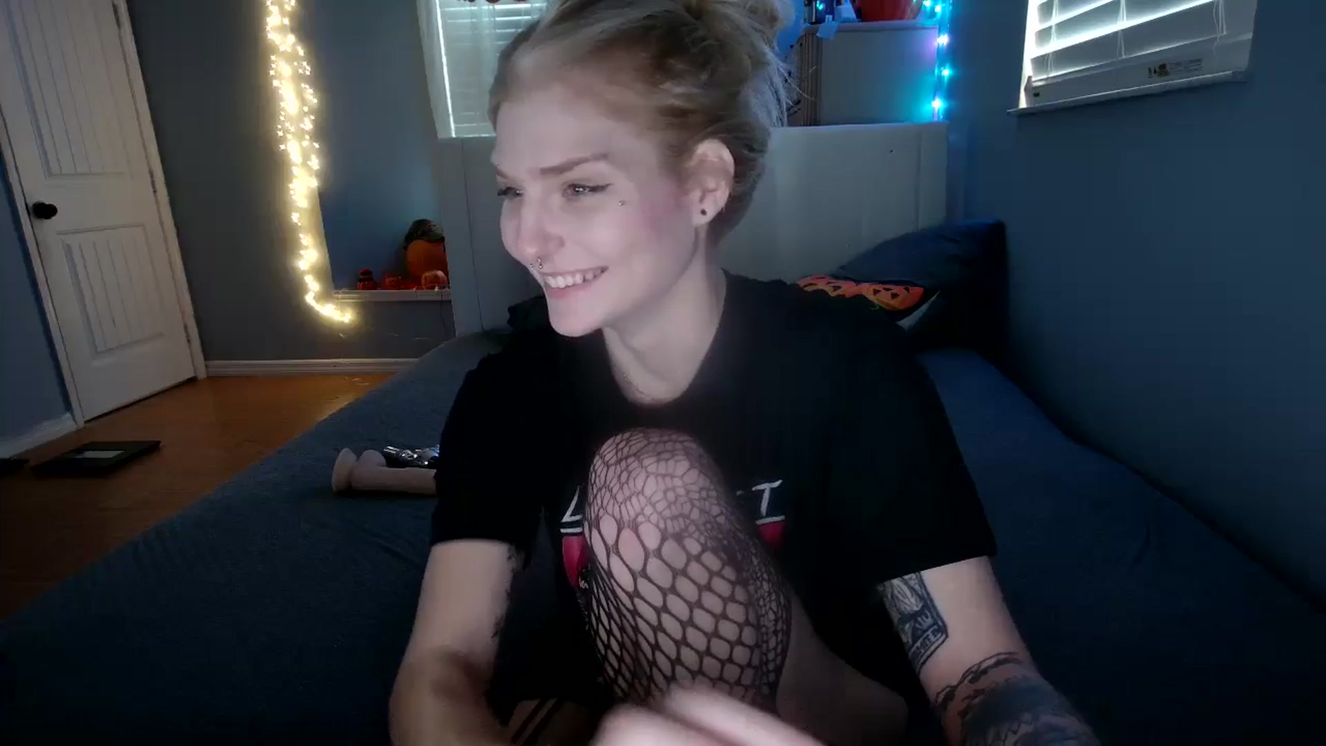 Gallery image thumbnail from DuckChan0's myfreecams stream on, 10/30/2024, 15:02 image 5 of 20