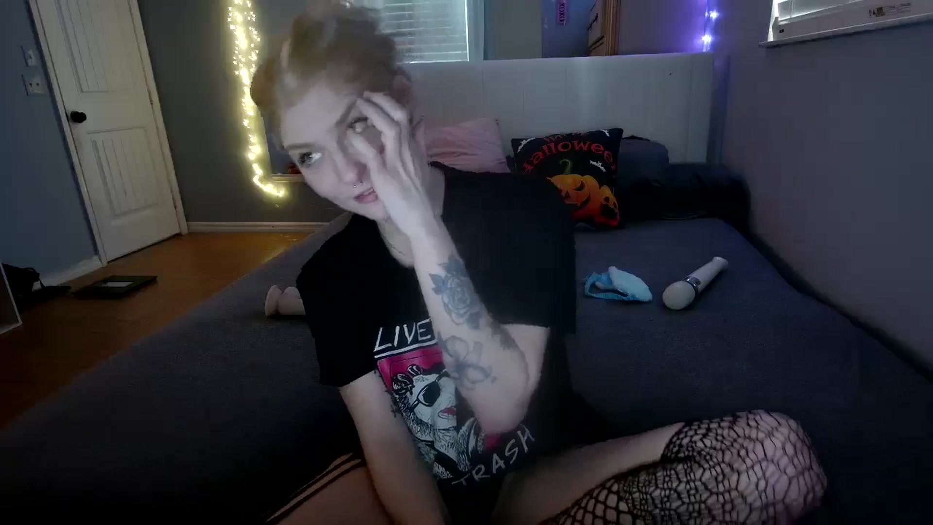 Gallery image thumbnail from DuckChan0's myfreecams stream on, 10/30/2024, 15:02 image 13 of 20