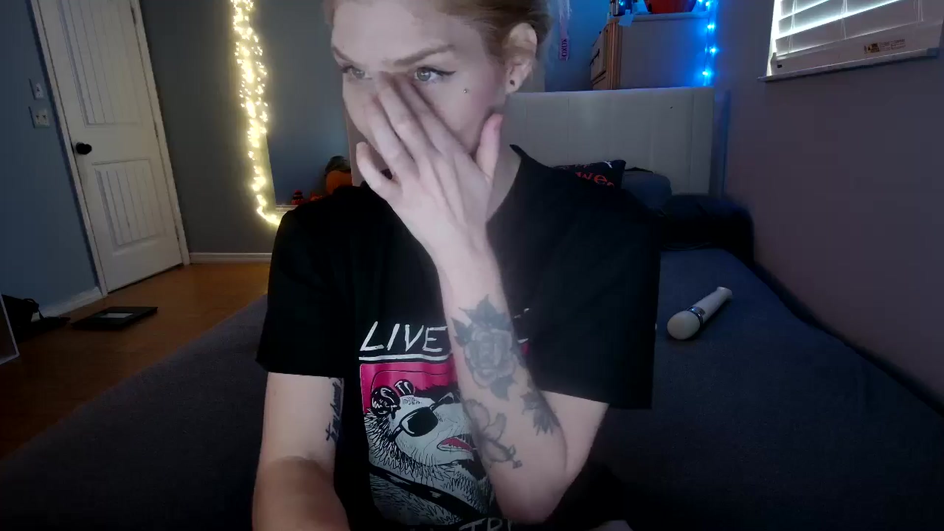 Gallery image thumbnail from DuckChan0's myfreecams stream on, 10/30/2024, 15:02 image 10 of 20