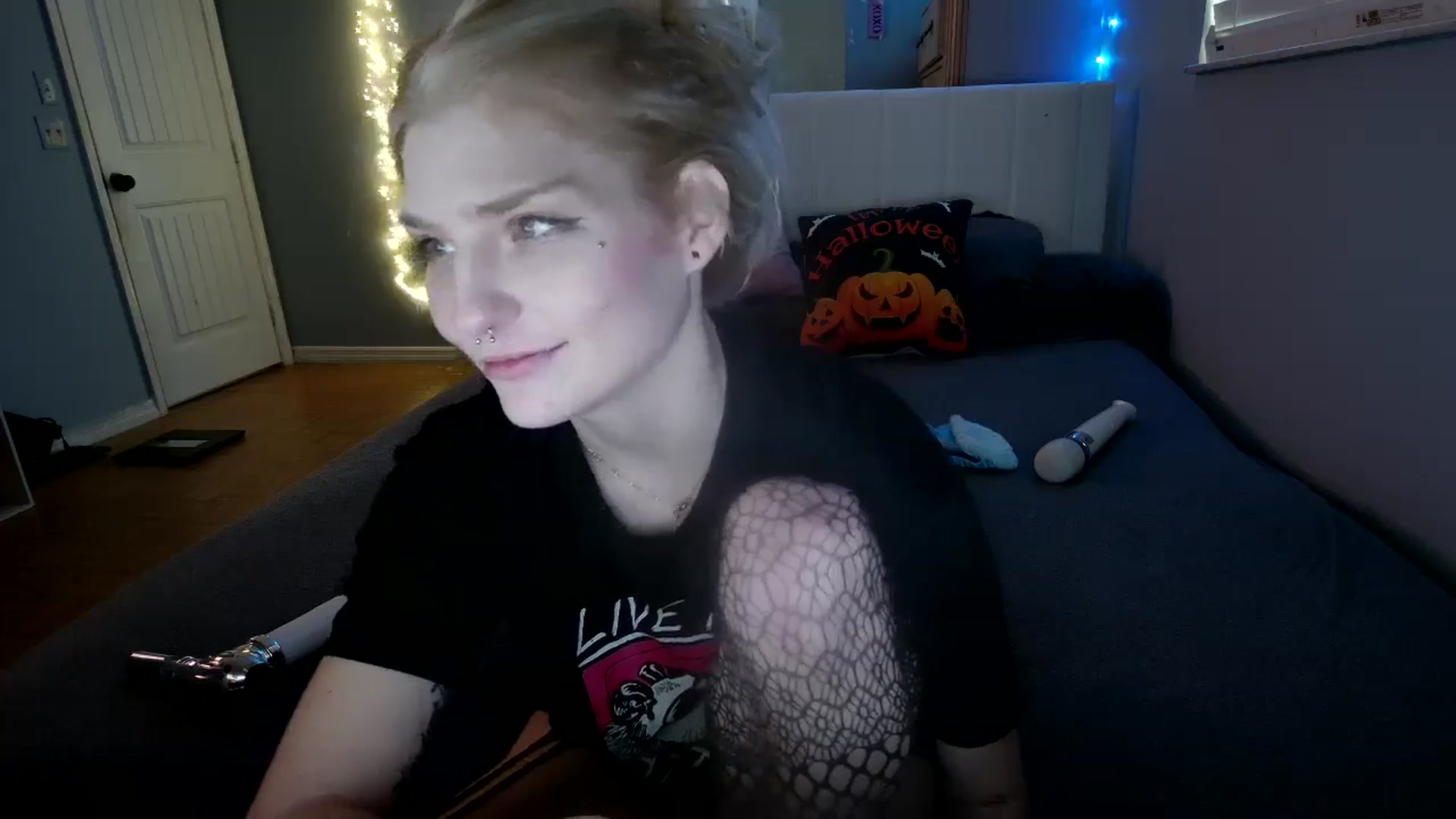 Gallery image thumbnail from DuckChan0's myfreecams stream on, 10/30/2024, 15:02 image 19 of 20