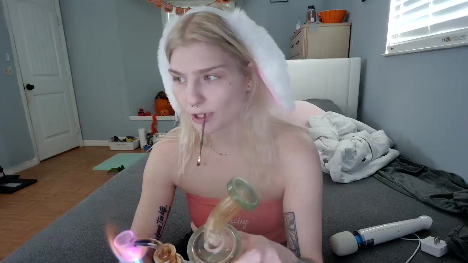 Gallery image thumbnail from DuckChan0's myfreecams stream on, 10/31/2024, 14:13 image 8 of 20