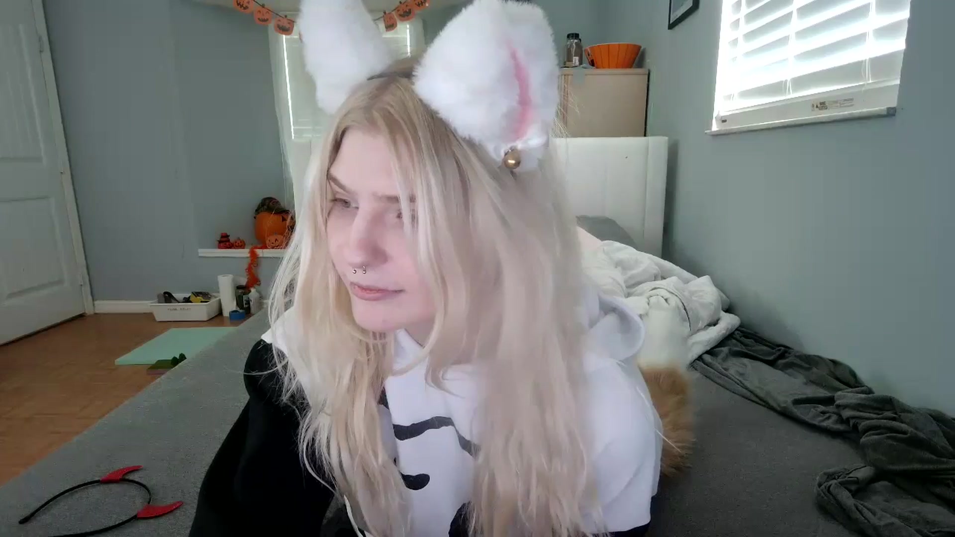 Gallery image thumbnail from DuckChan0's myfreecams stream on, 10/31/2024, 15:49 image 4 of 20