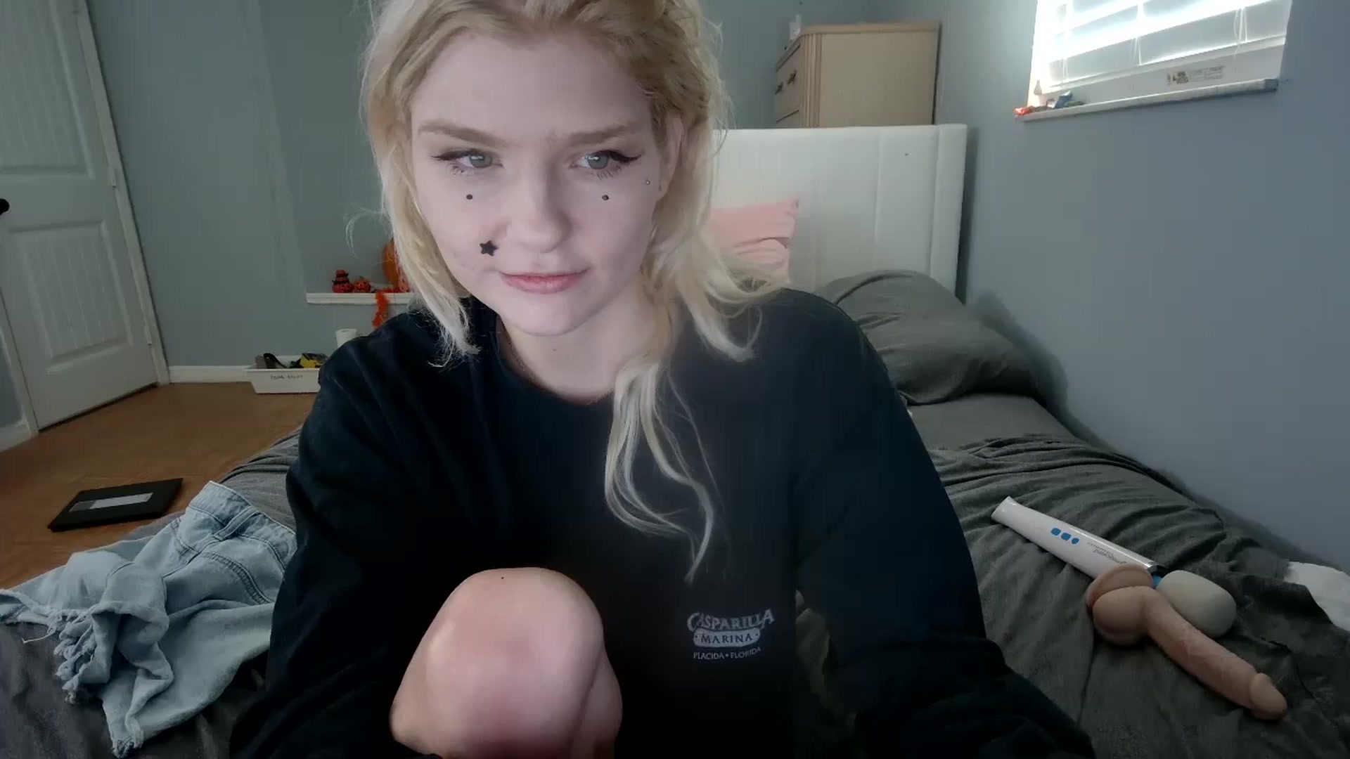 Gallery image thumbnail from DuckChan0's myfreecams stream on, 11/01/2024, 13:52 image 7 of 20