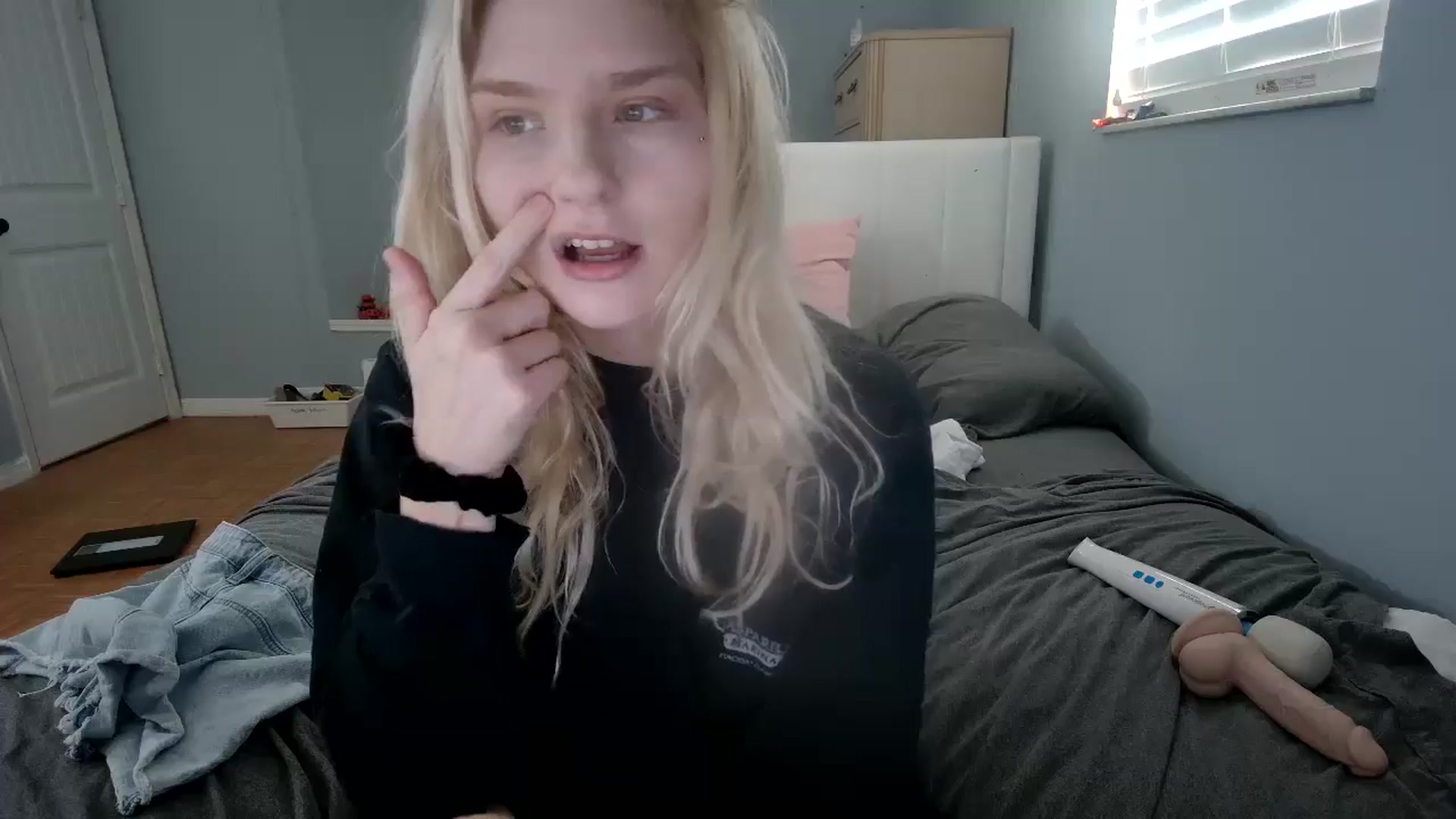 Gallery image thumbnail from DuckChan0's myfreecams stream on, 11/01/2024, 13:52 image 3 of 20