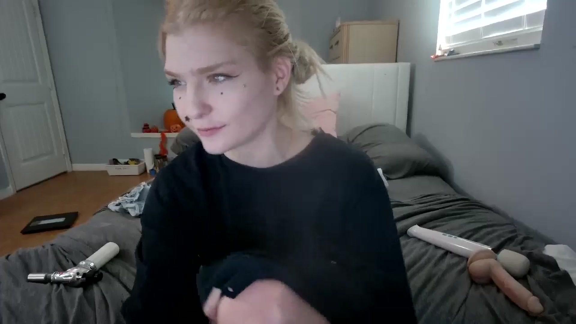 Gallery image thumbnail from DuckChan0's myfreecams stream on, 11/01/2024, 13:52 image 19 of 20