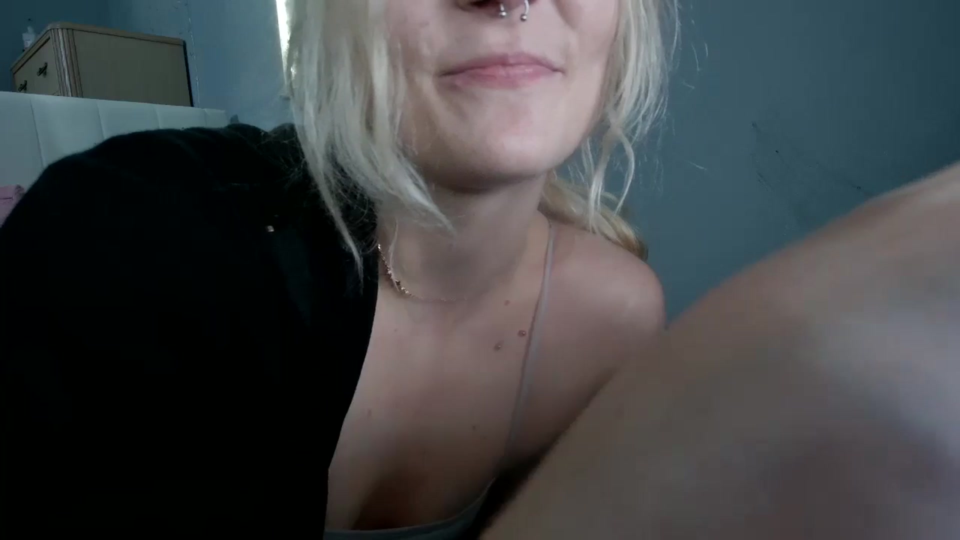 Gallery image thumbnail from DuckChan0's myfreecams stream on, 11/02/2024, 17:40 image 4 of 20