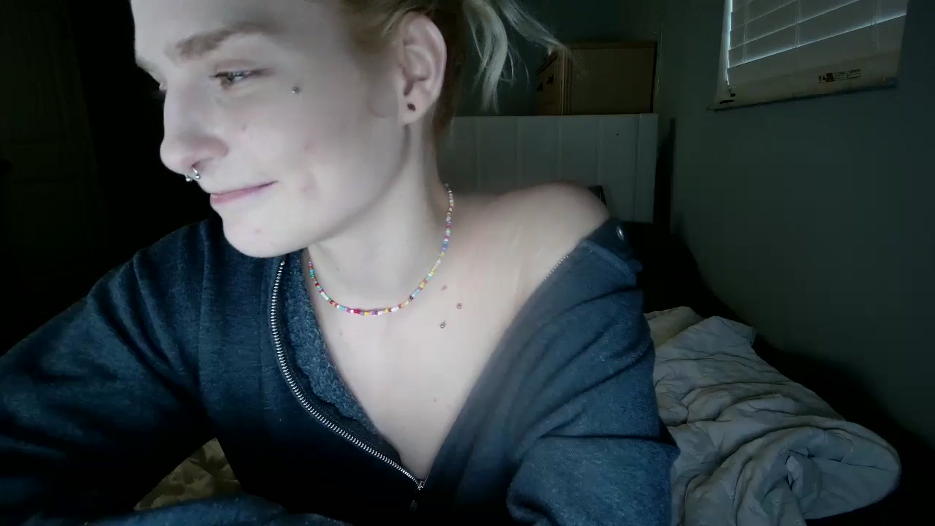 Gallery image thumbnail from DuckChan0's myfreecams stream on, 11/03/2024, 22:43 image 14 of 20