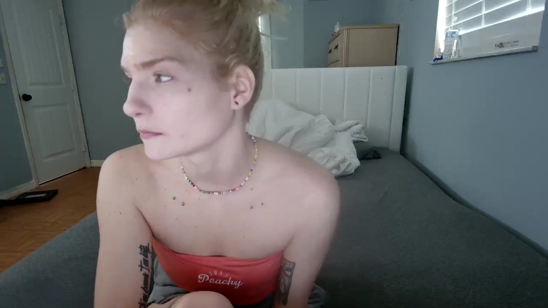 Gallery image thumbnail from DuckChan0's myfreecams stream on, 11/05/2024, 16:37 image 2 of 20