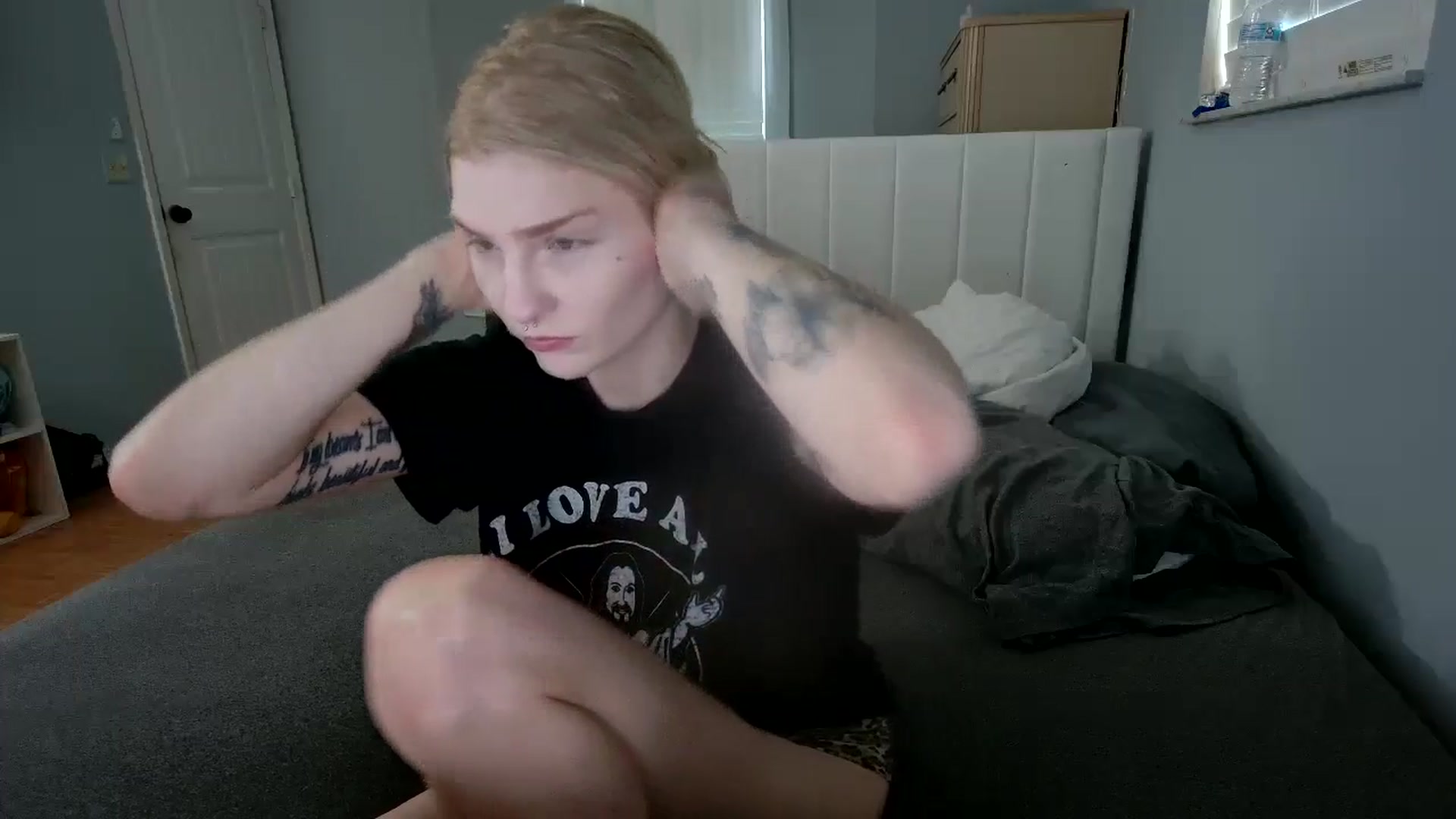 Gallery image thumbnail from DuckChan0's myfreecams stream on, 11/06/2024, 14:34 image 4 of 20