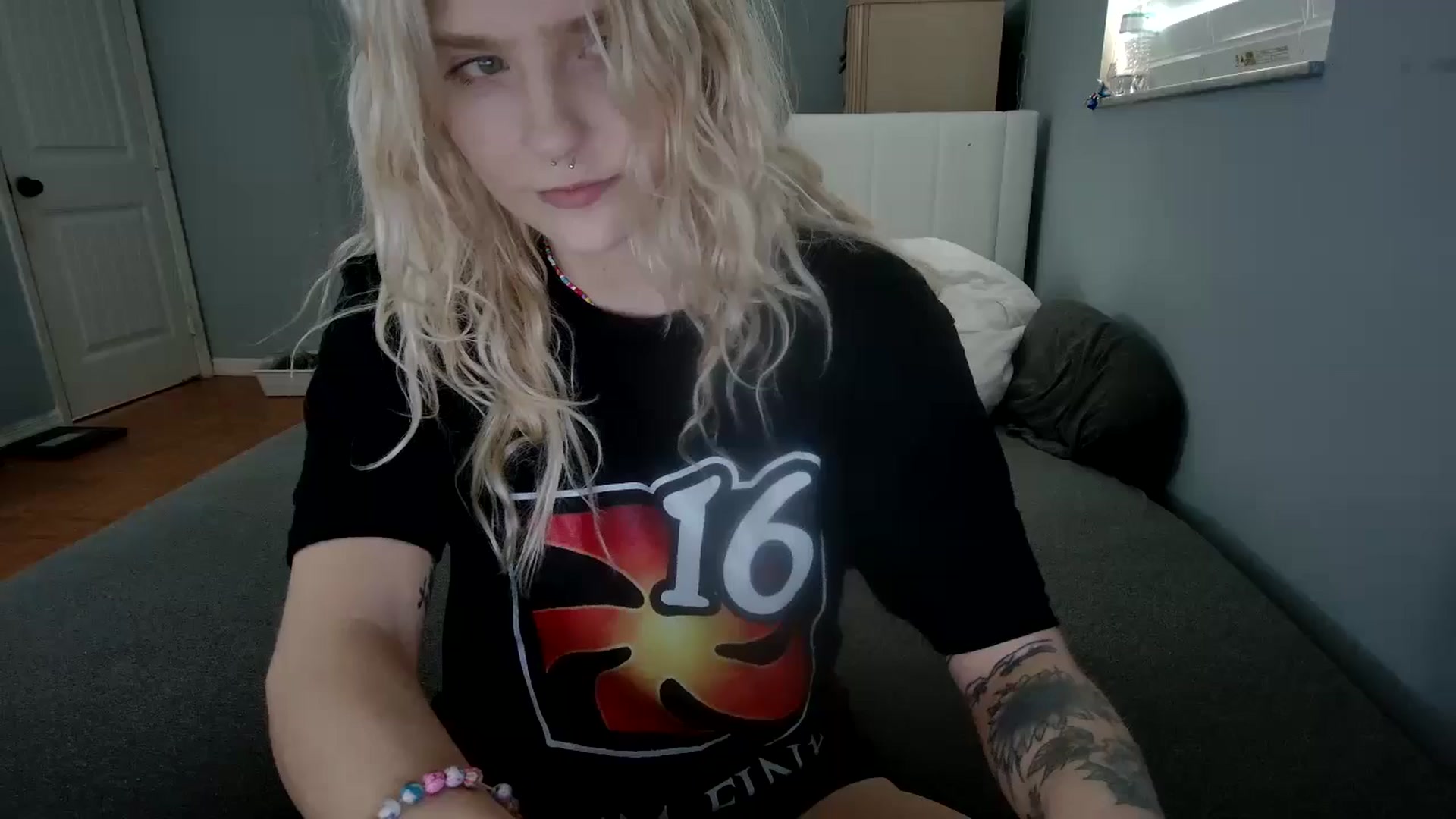 Gallery image thumbnail from DuckChan0's myfreecams stream on, 11/08/2024, 15:45 image 1 of 20