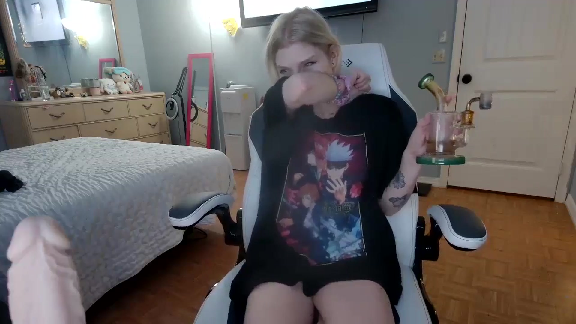 Gallery image thumbnail from DuckChan0's myfreecams stream on, 11/10/2024, 22:44 image 19 of 20