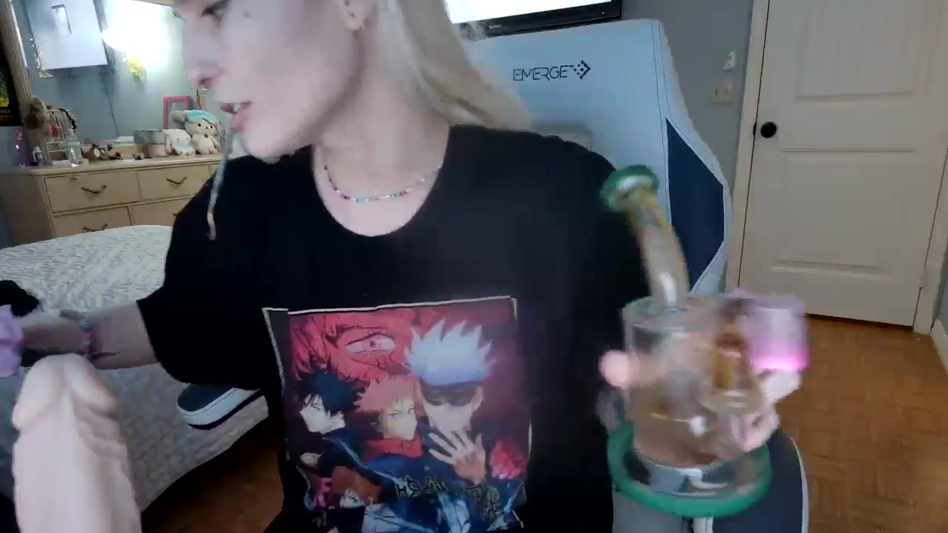 Gallery image thumbnail from DuckChan0's myfreecams stream on, 11/10/2024, 22:44 image 18 of 20