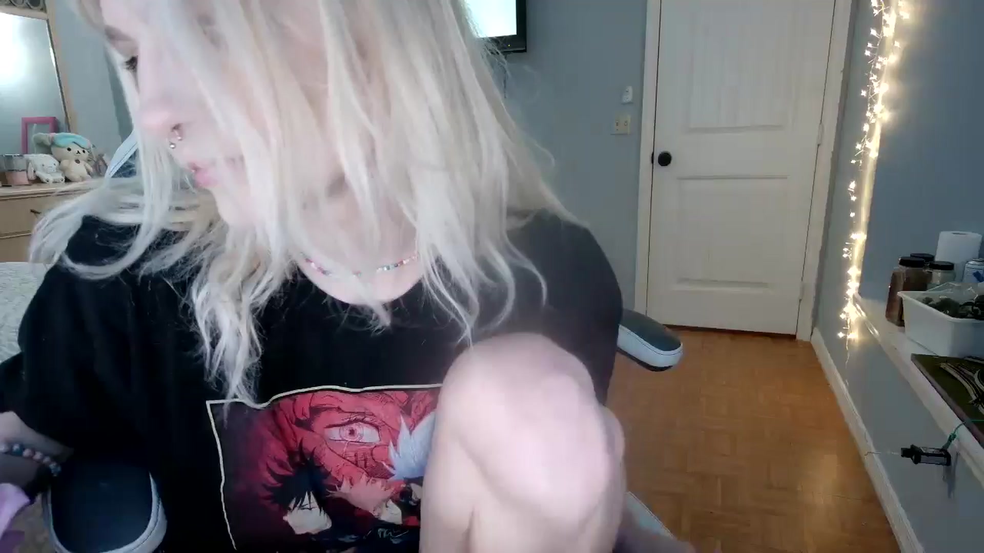 Gallery image thumbnail from DuckChan0's myfreecams stream on, 11/10/2024, 22:44 image 1 of 20