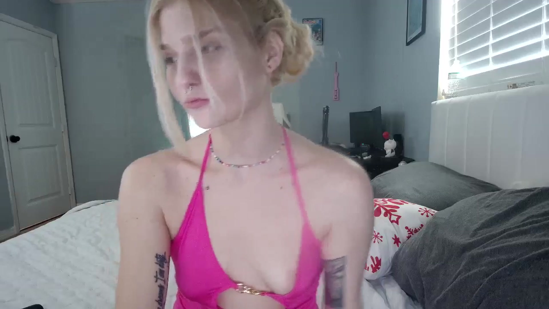 Gallery image thumbnail from DuckChan0's myfreecams stream on, 11/11/2024, 17:16 image 11 of 20