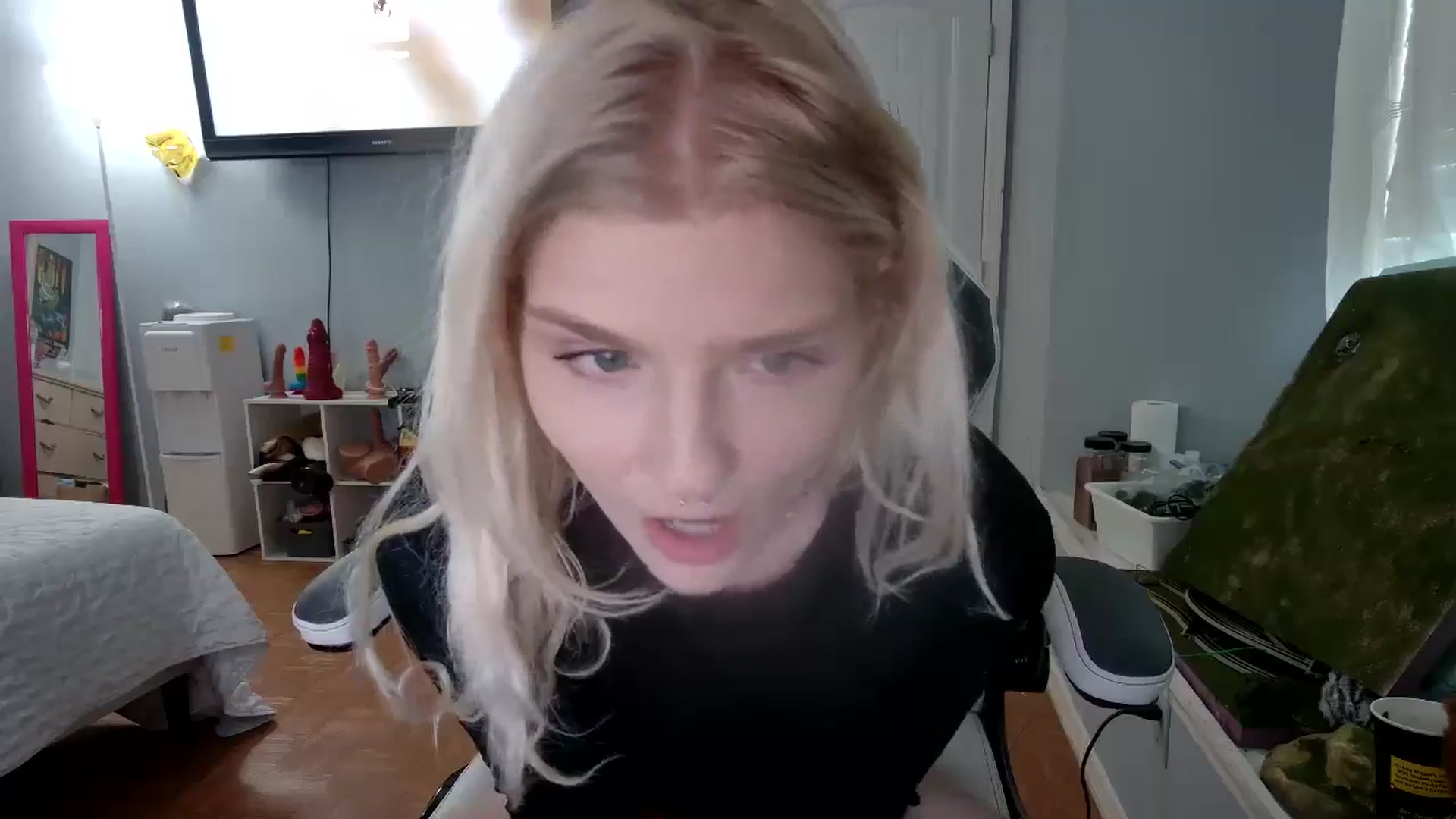 Gallery image thumbnail from DuckChan0's myfreecams stream on, 11/12/2024, 17:07 image 11 of 20