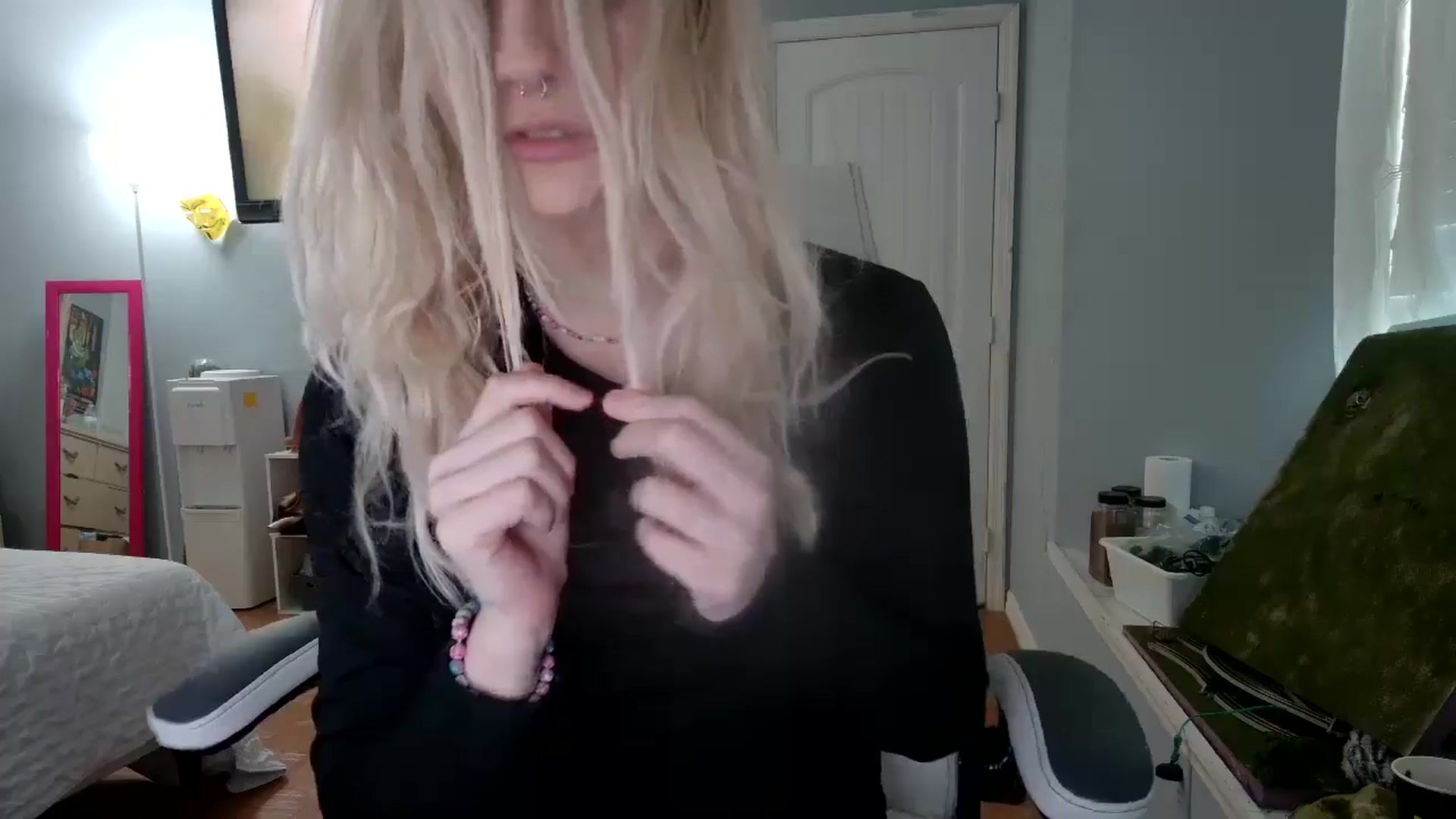 Gallery image thumbnail from DuckChan0's myfreecams stream on, 11/12/2024, 17:07 image 13 of 20