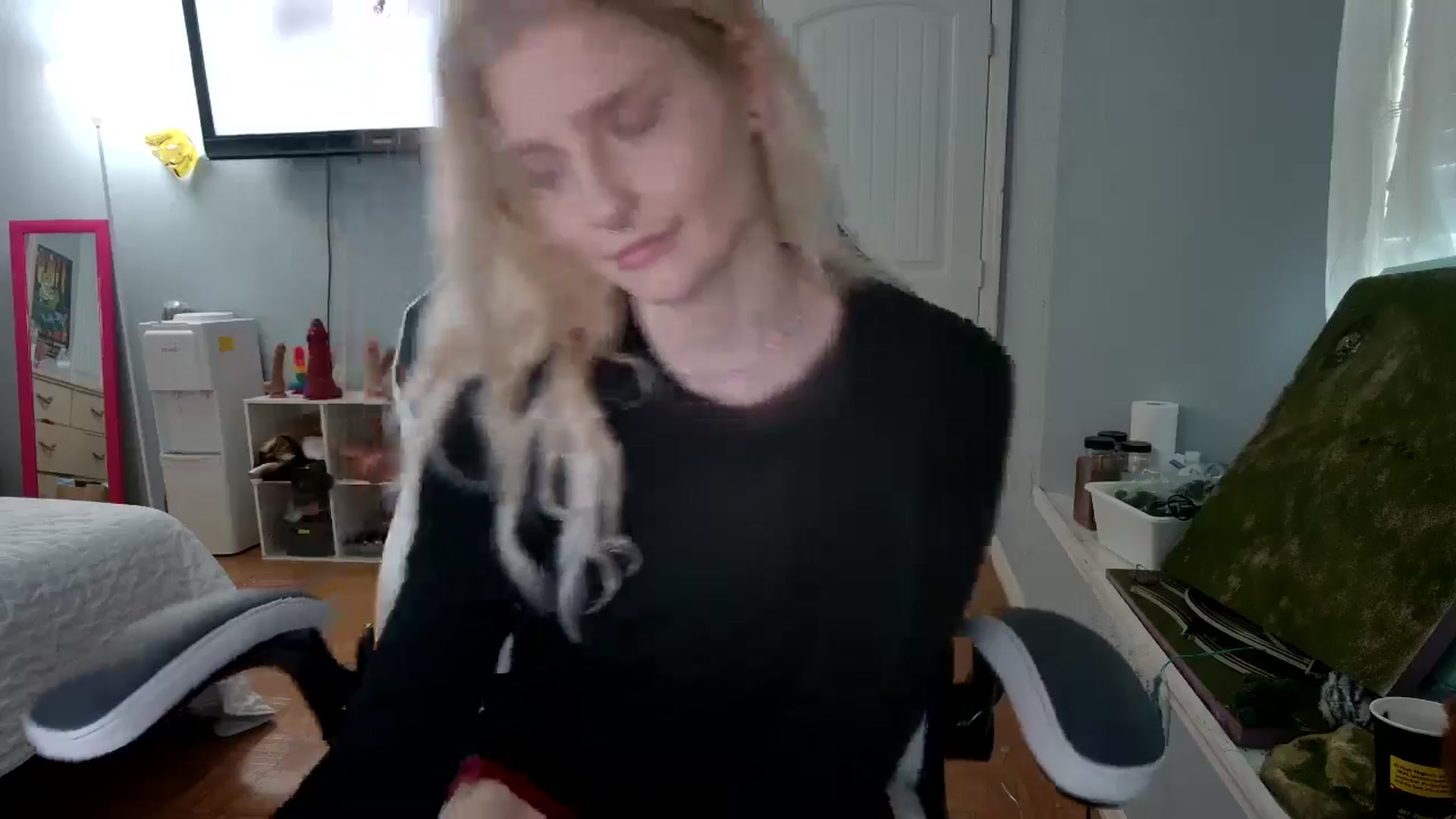 Gallery image thumbnail from DuckChan0's myfreecams stream on, 11/12/2024, 17:07 image 12 of 20
