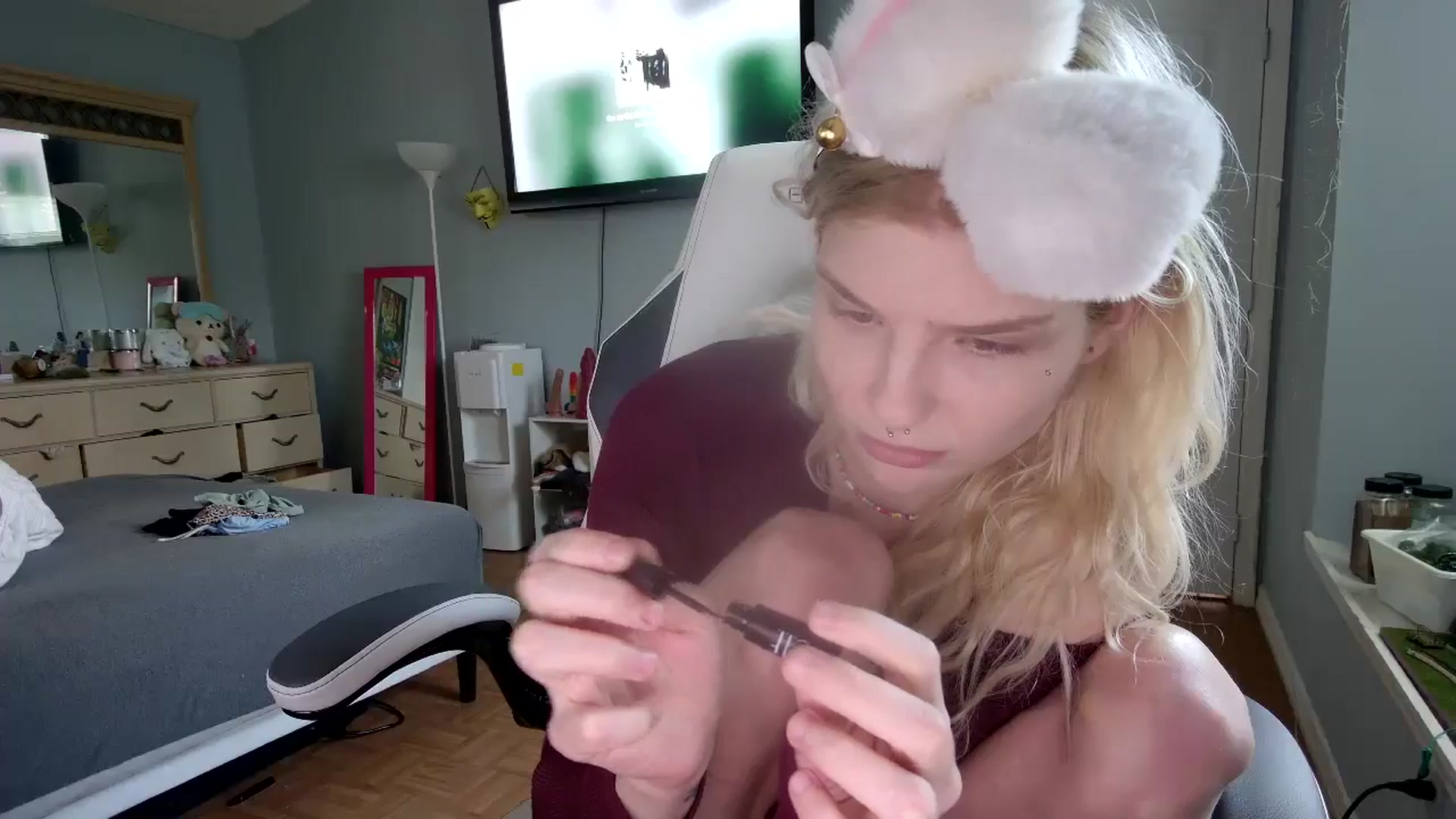 Gallery image thumbnail from DuckChan0's myfreecams stream on, 11/13/2024, 13:34 image 13 of 20