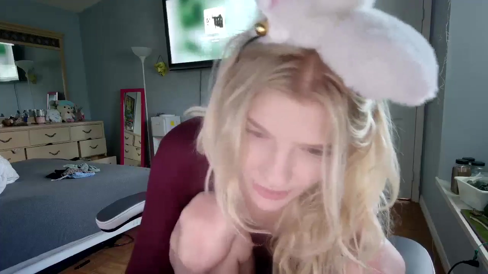 Gallery image thumbnail from DuckChan0's myfreecams stream on, 11/13/2024, 13:34 image 12 of 20